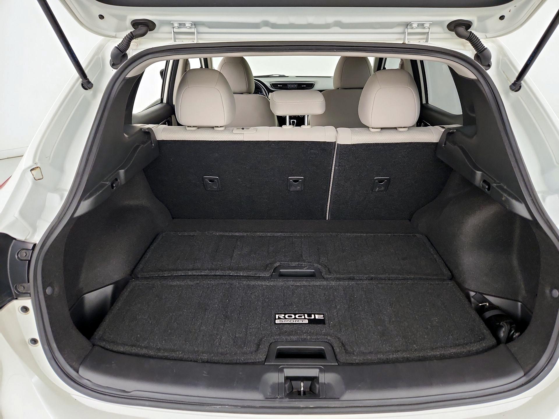 Thumbnail: 2019 Nissan Rogue Sport - 20