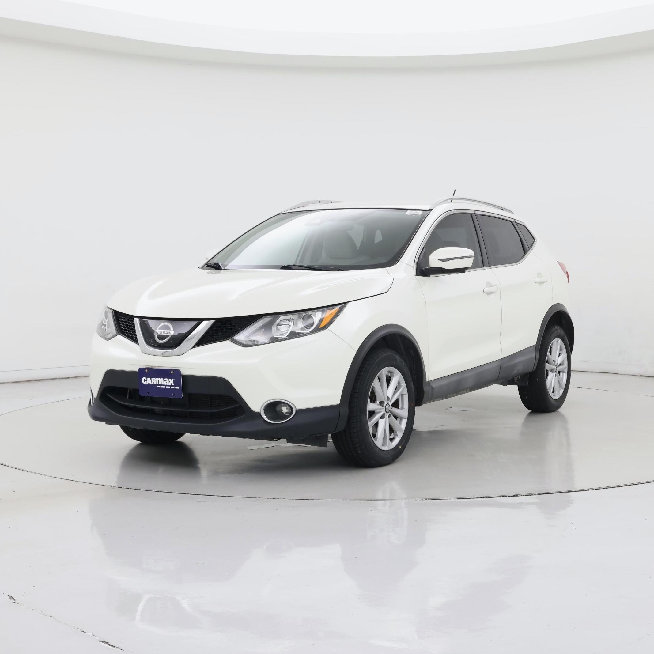 Thumbnail: 2019 Nissan Rogue Sport - 4