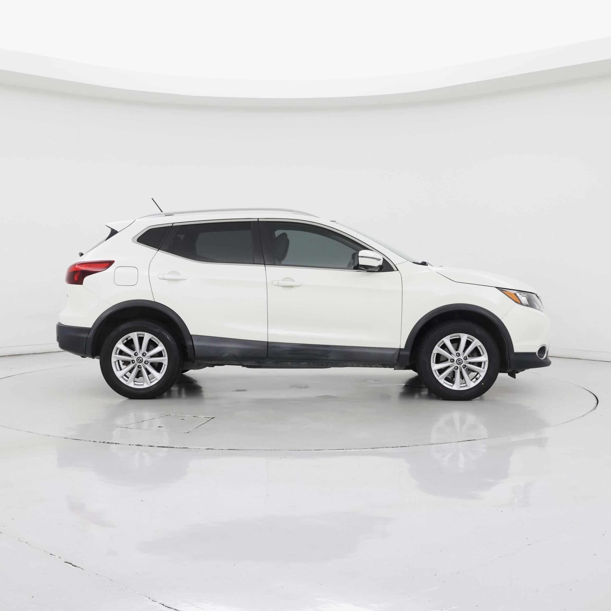 Thumbnail: 2019 Nissan Rogue Sport - 7