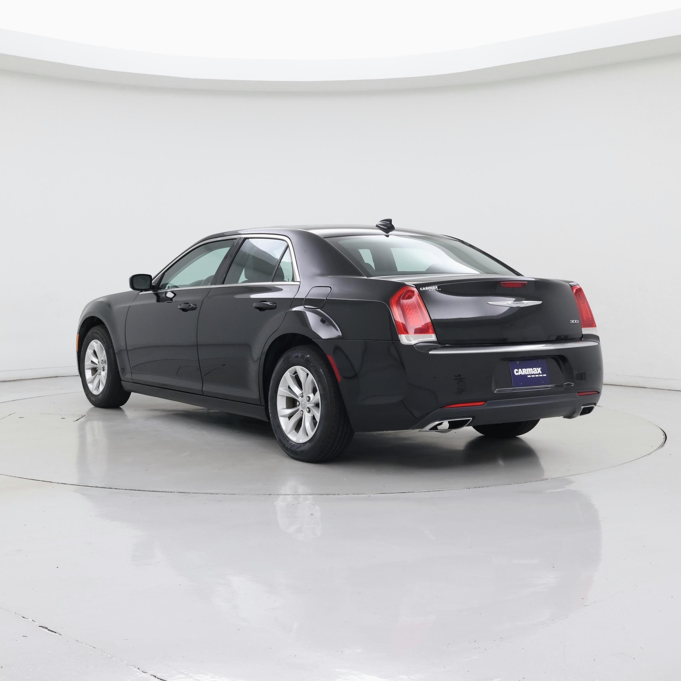 Thumbnail: 2015 Chrysler 300 - 2