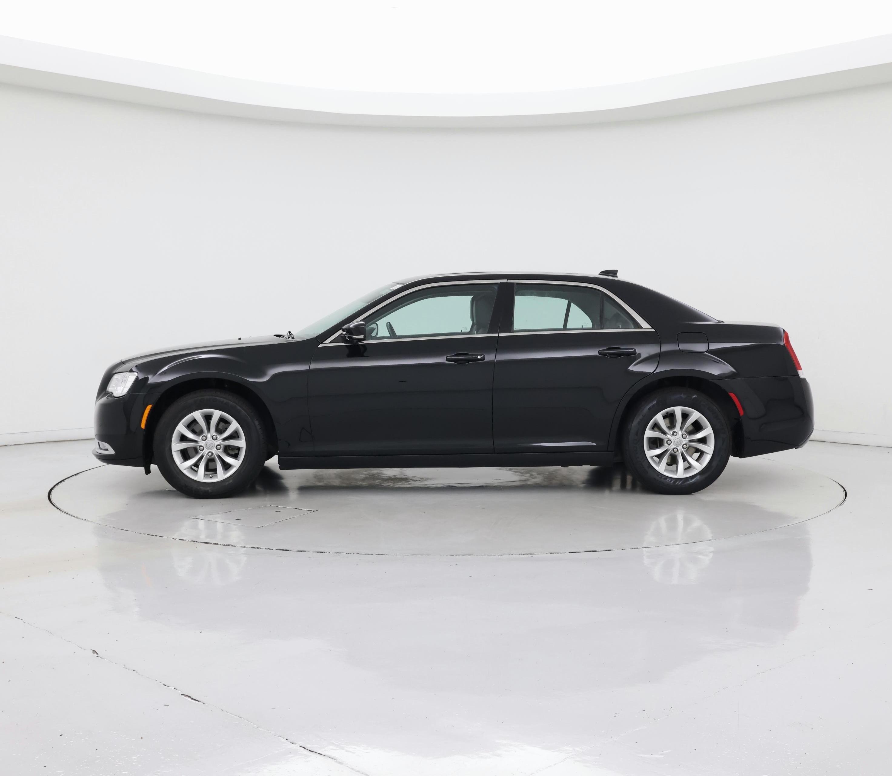 Thumbnail: 2015 Chrysler 300 - 3