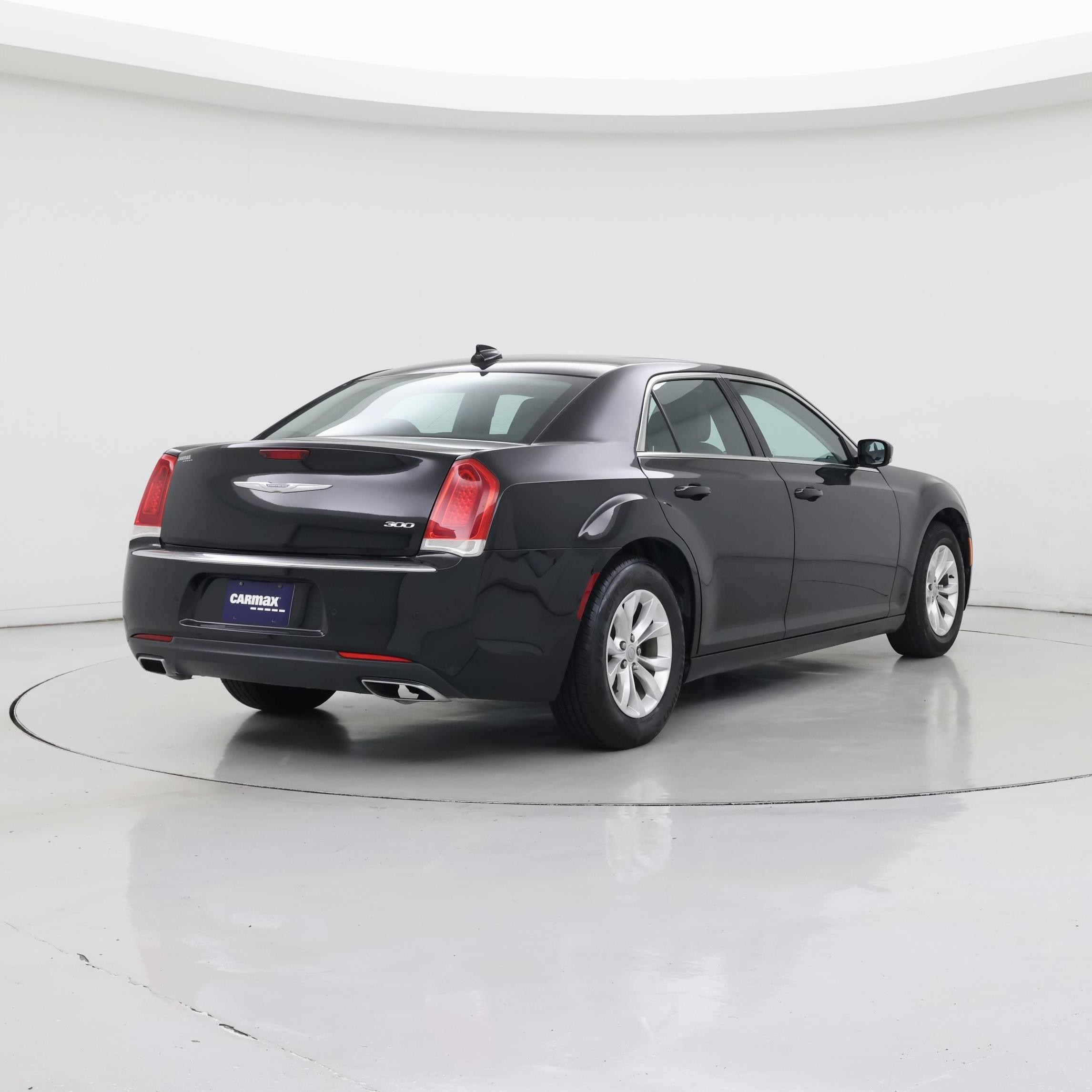Thumbnail: 2015 Chrysler 300 - 8