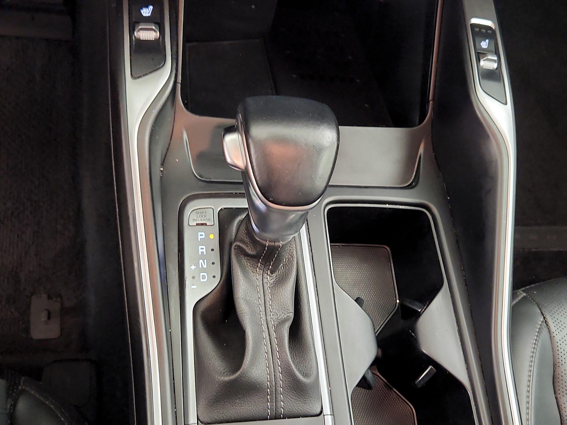 Thumbnail: 2021 Kia Sorento - 17