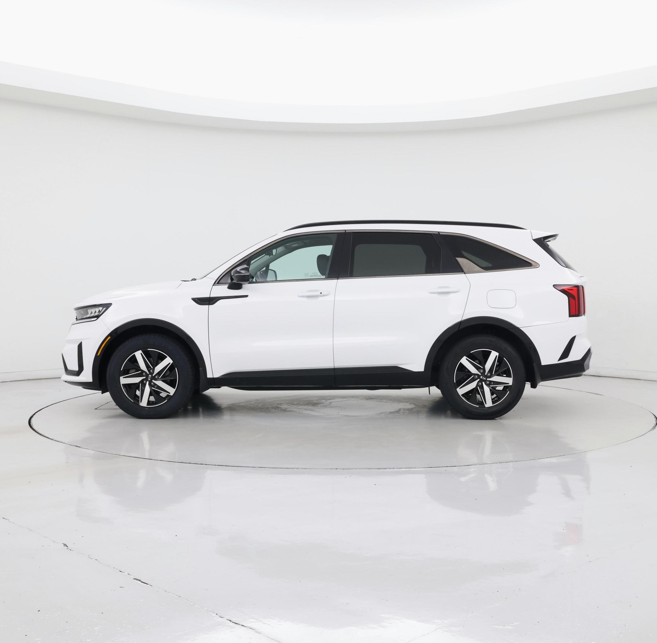 Thumbnail: 2021 Kia Sorento - 3