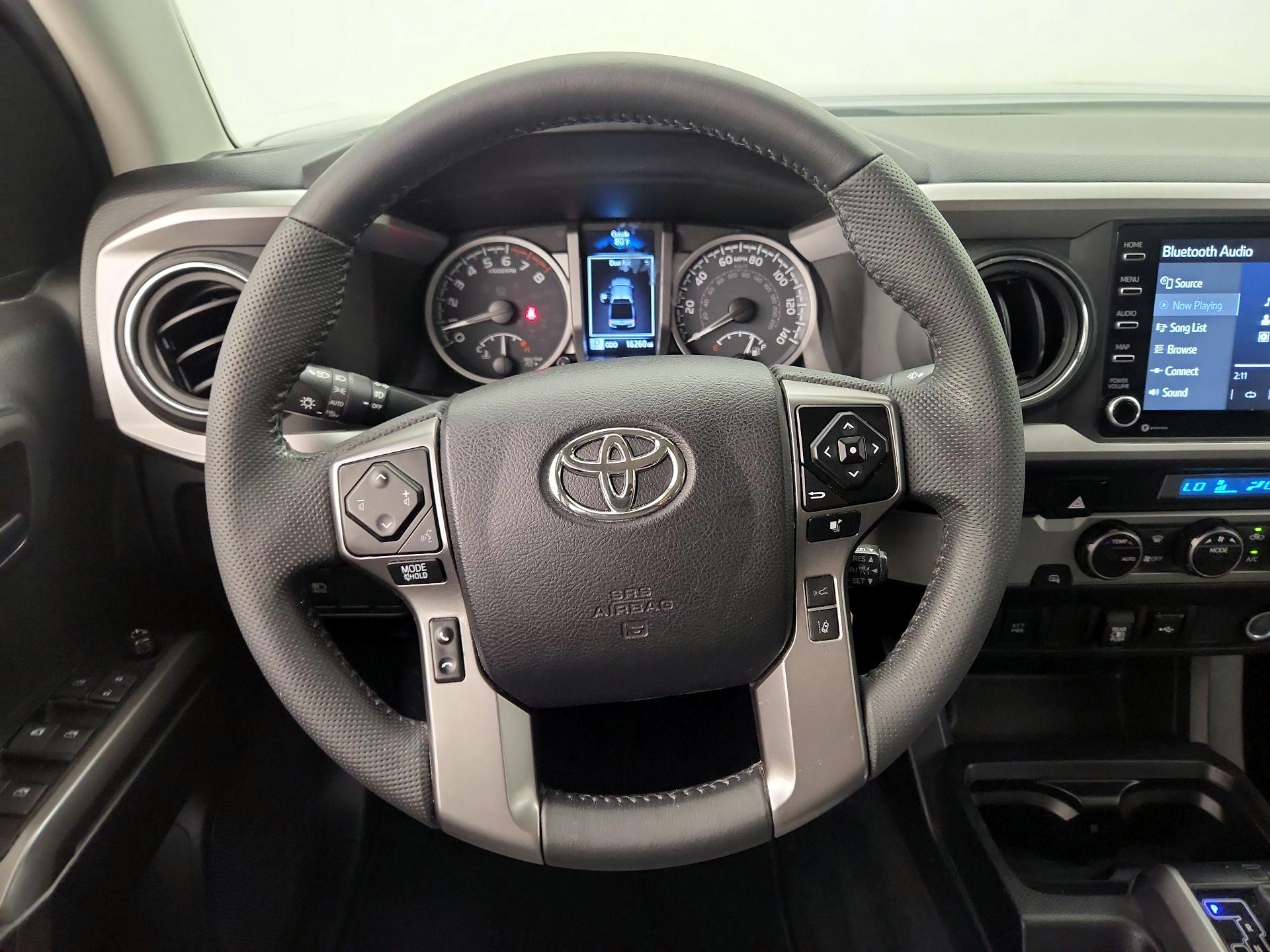 Thumbnail: 2022 Toyota Tacoma - 10