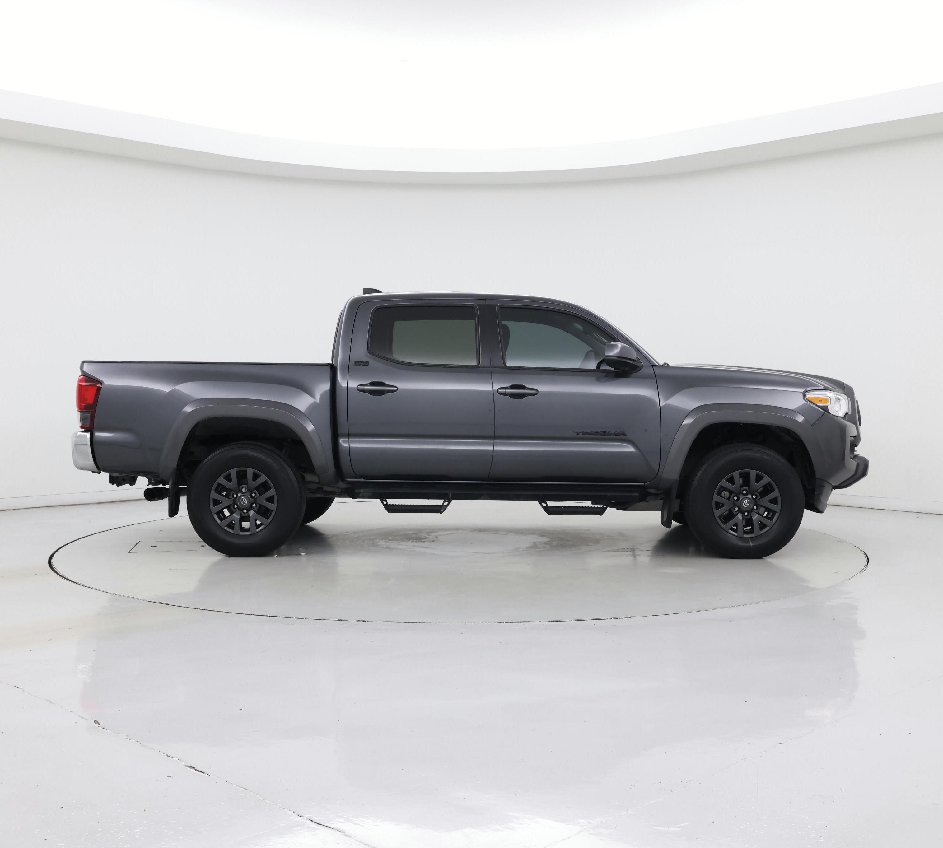 Thumbnail: 2022 Toyota Tacoma - 7