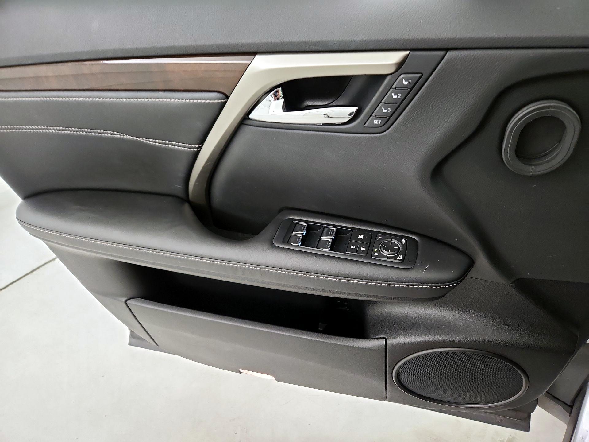 Thumbnail: 2016 Lexus RX - 12