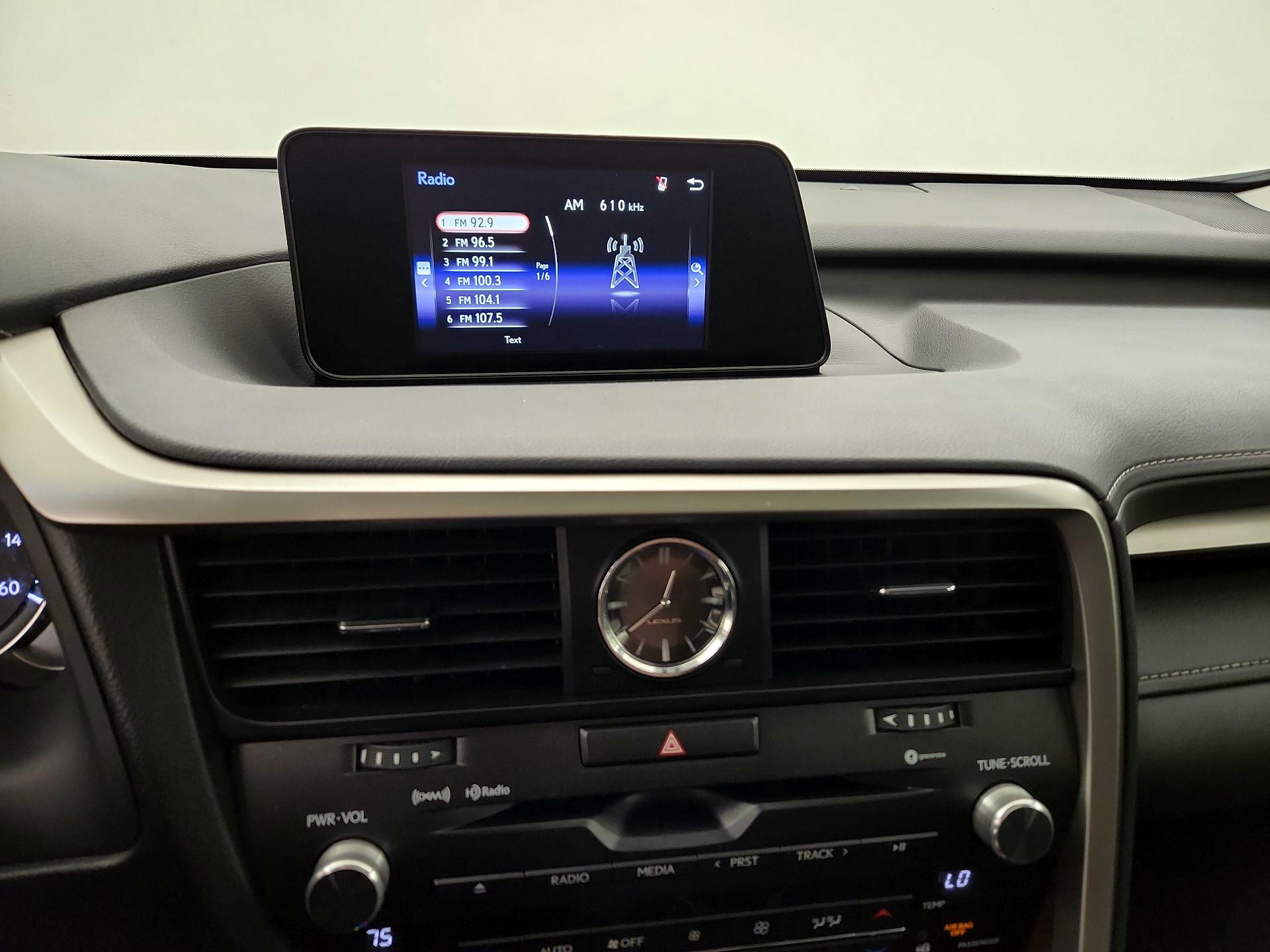 Thumbnail: 2016 Lexus RX - 15