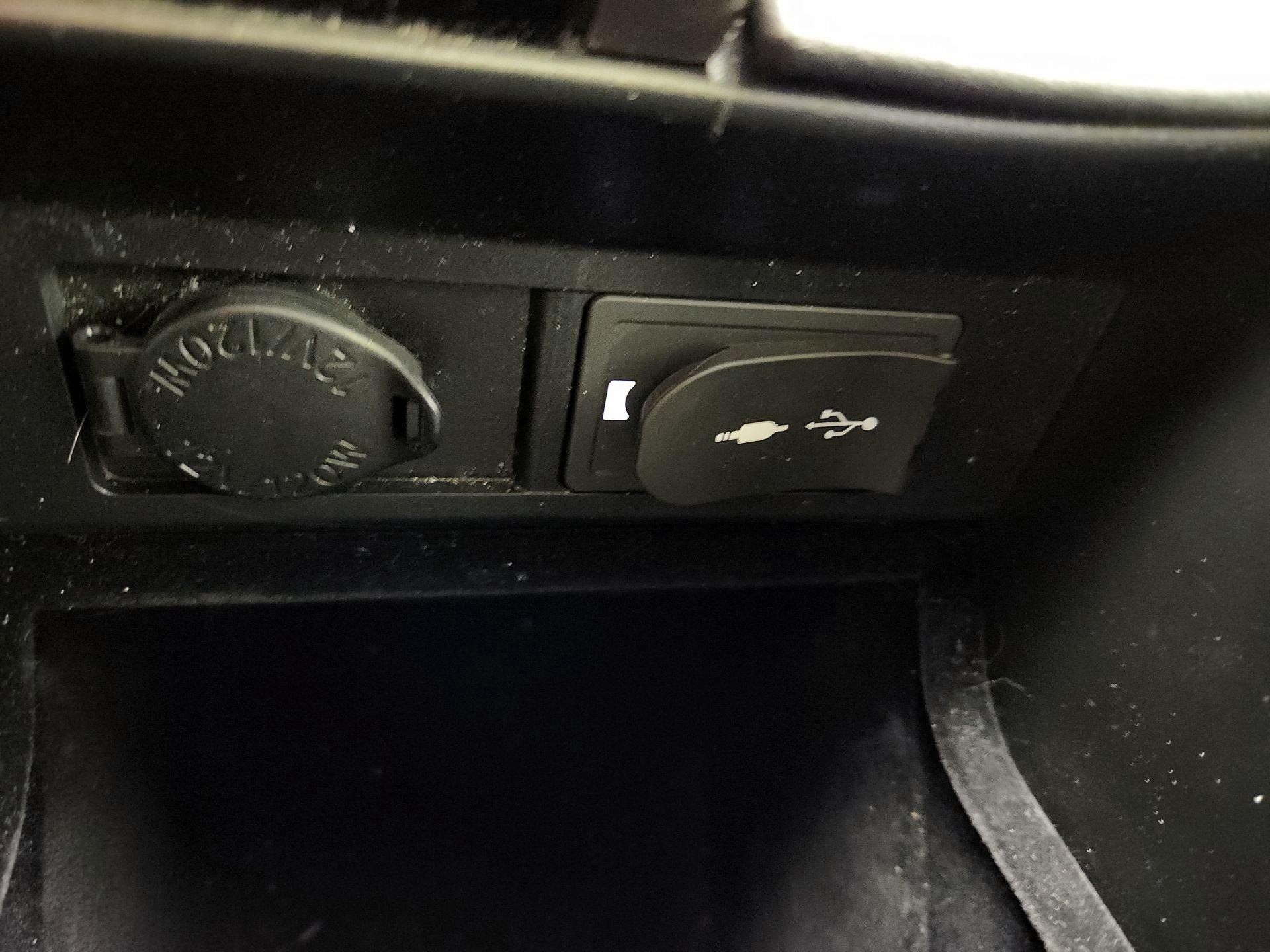 Thumbnail: 2016 Lexus RX - 18