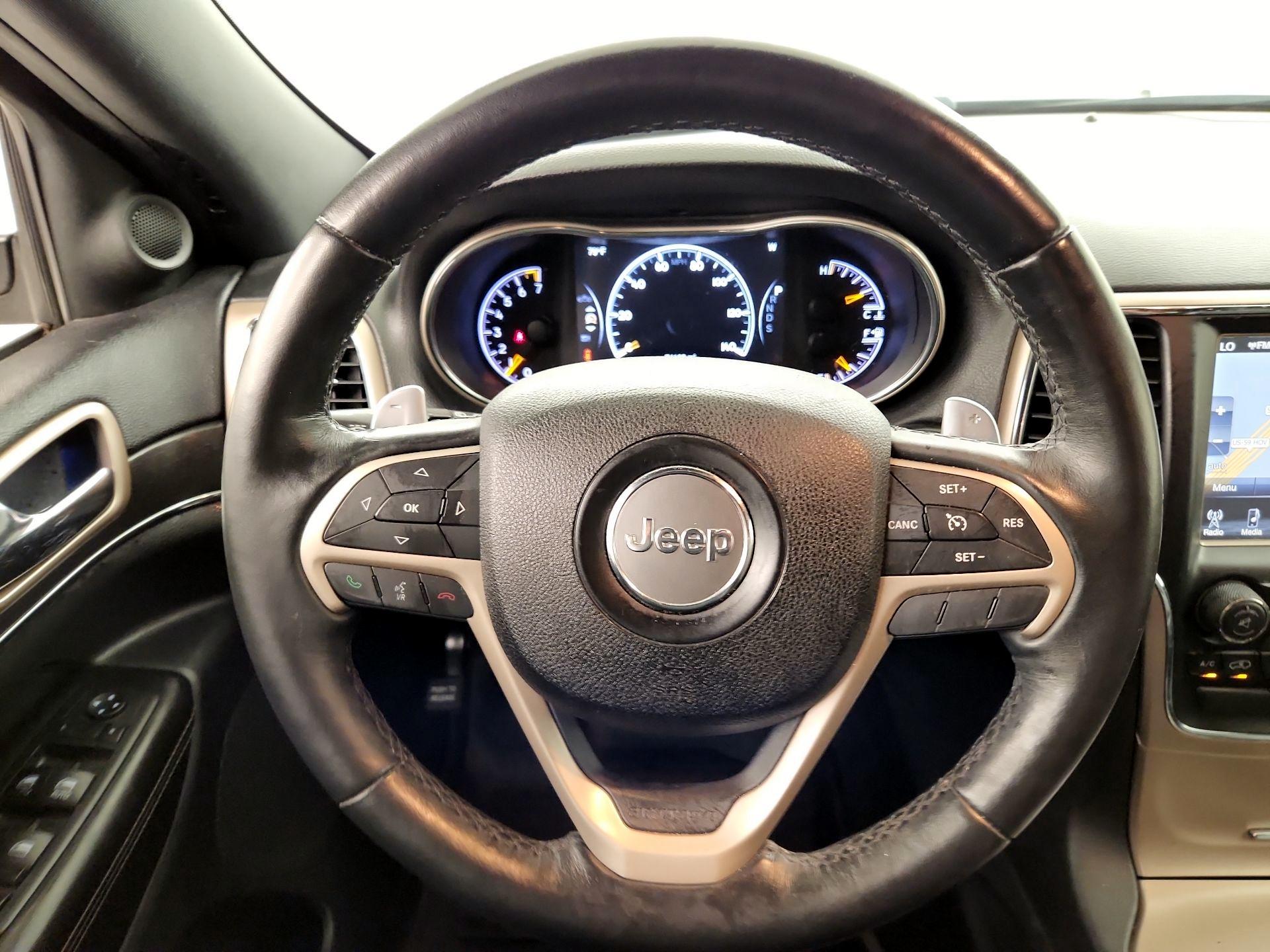 Thumbnail: 2015 Jeep Grand Cherokee - 10