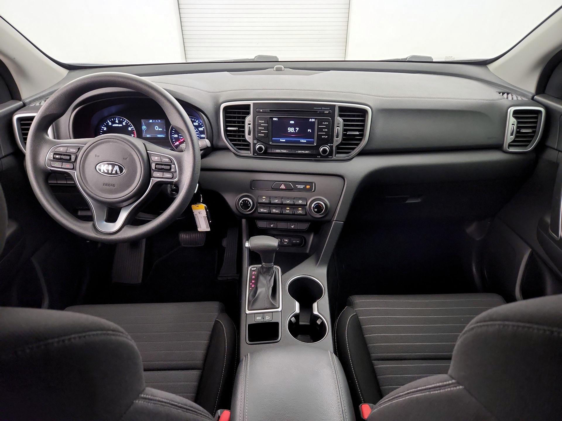 Thumbnail: 2017 Kia Sportage - 9