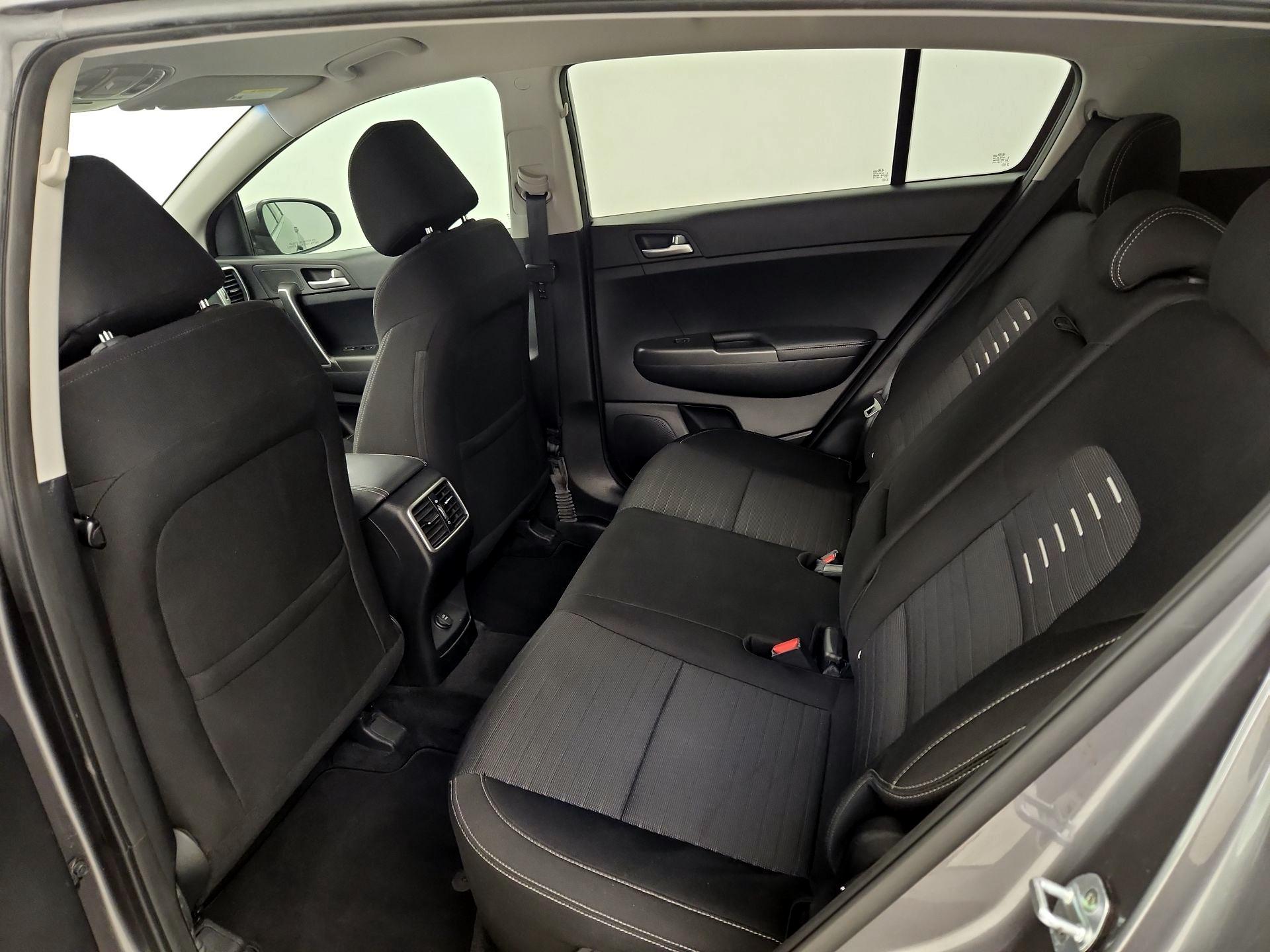 Thumbnail: 2017 Kia Sportage - 19