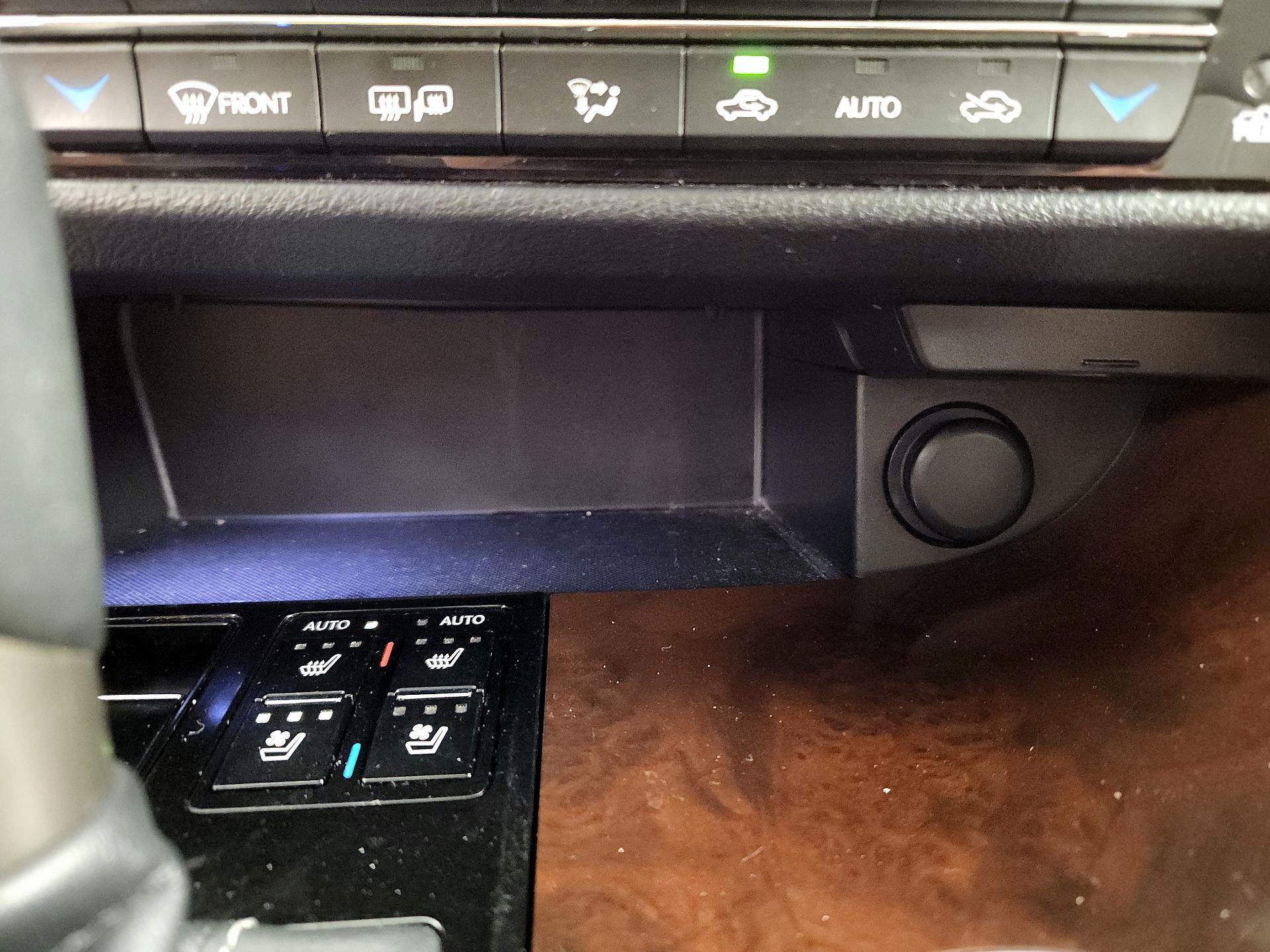 Thumbnail: 2016 Lexus RX - 19