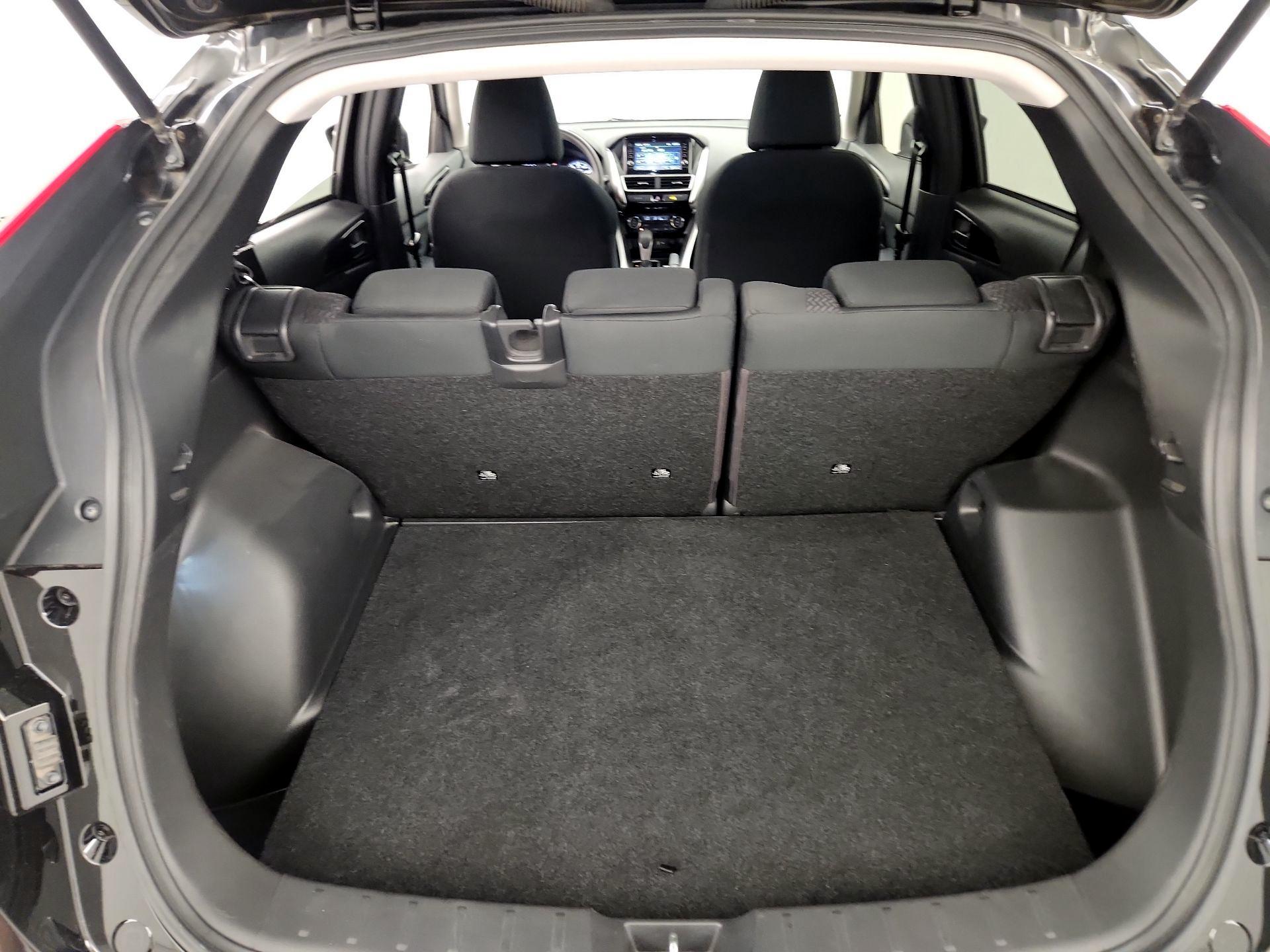 Thumbnail: 2018 Mitsubishi Eclipse Cross - 20