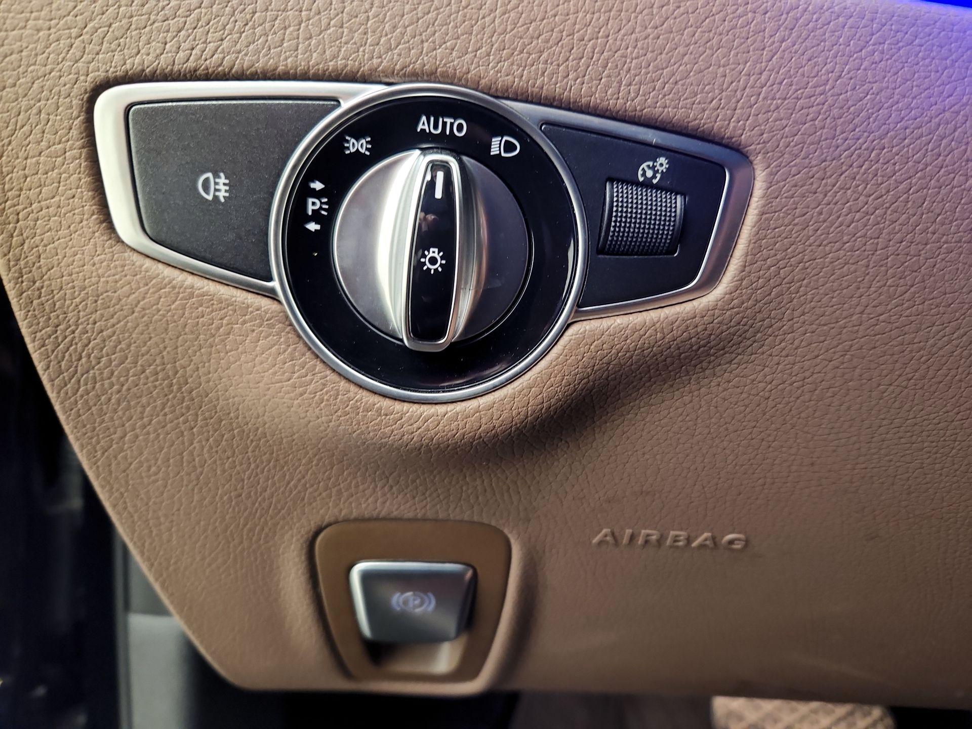 Thumbnail: 2018 Mercedes-Benz E-Class - 13