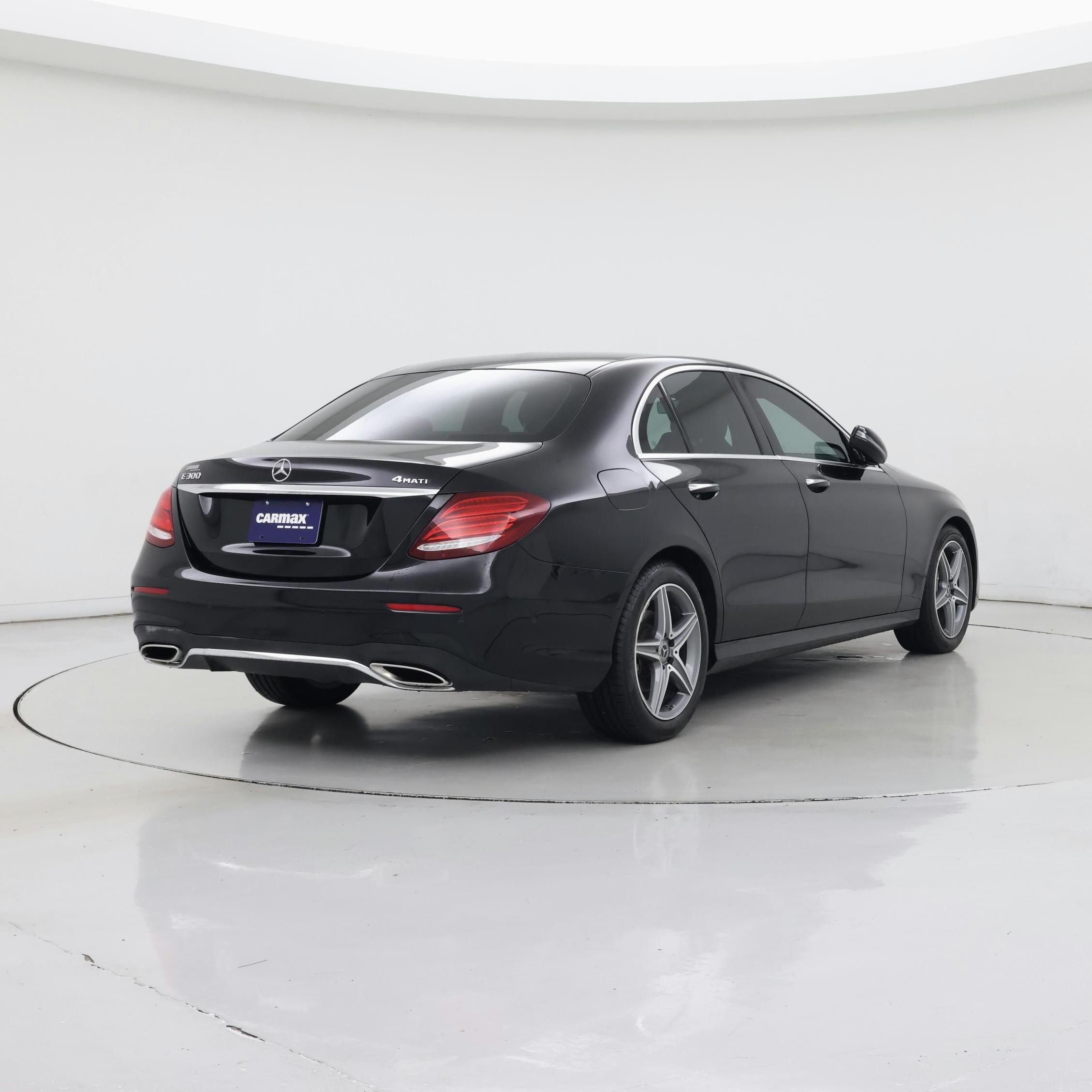 Thumbnail: 2018 Mercedes-Benz E-Class - 8