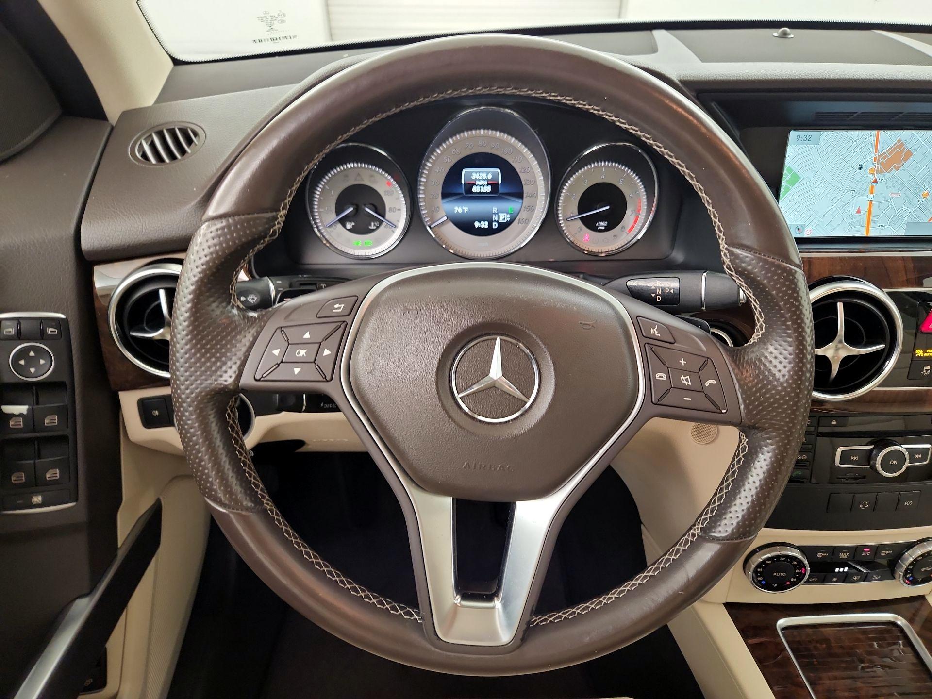 Thumbnail: 2015 Mercedes-Benz GLK - 10