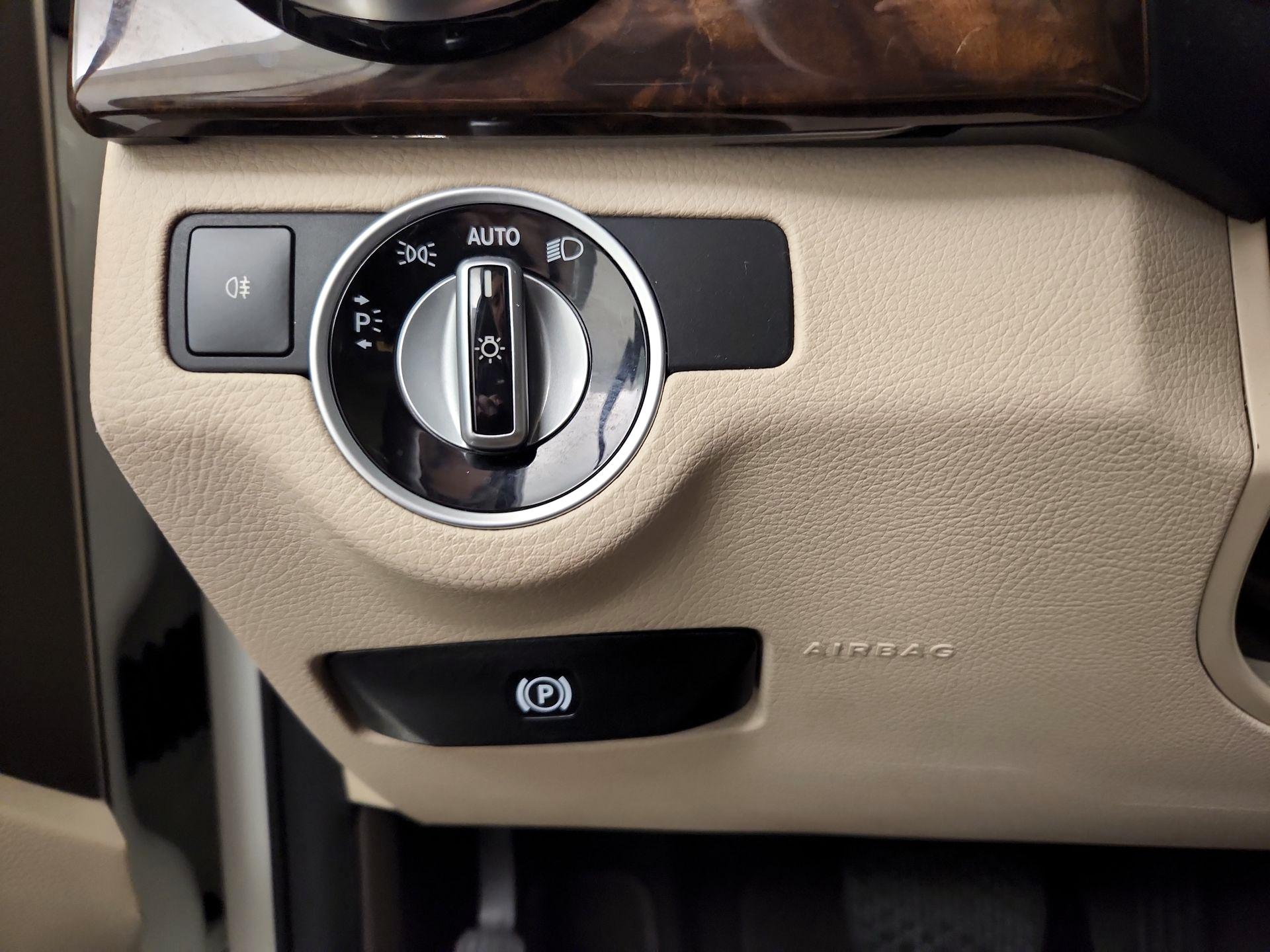 Thumbnail: 2015 Mercedes-Benz GLK - 13