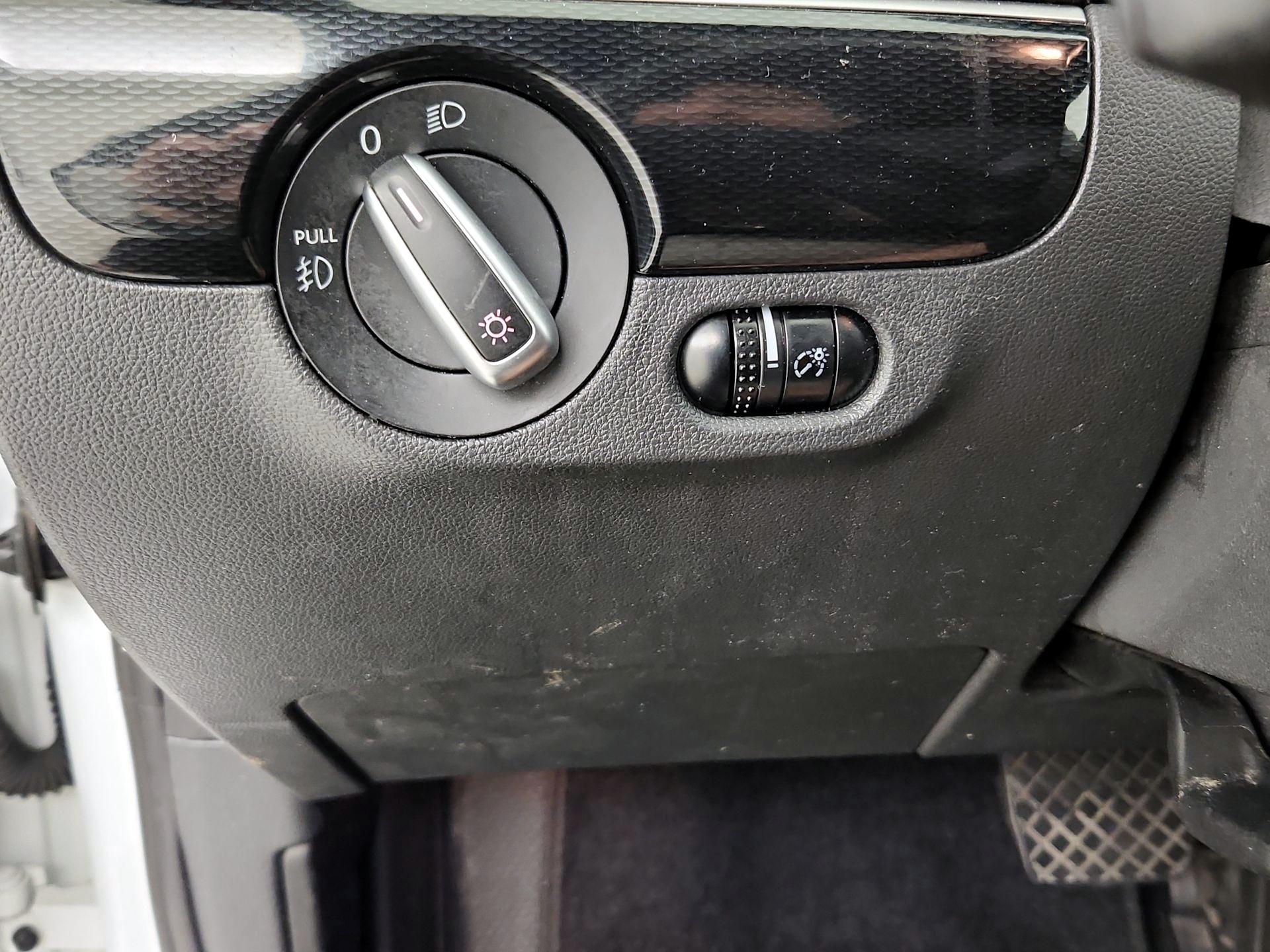 Thumbnail: 2015 Volkswagen Jetta - 13