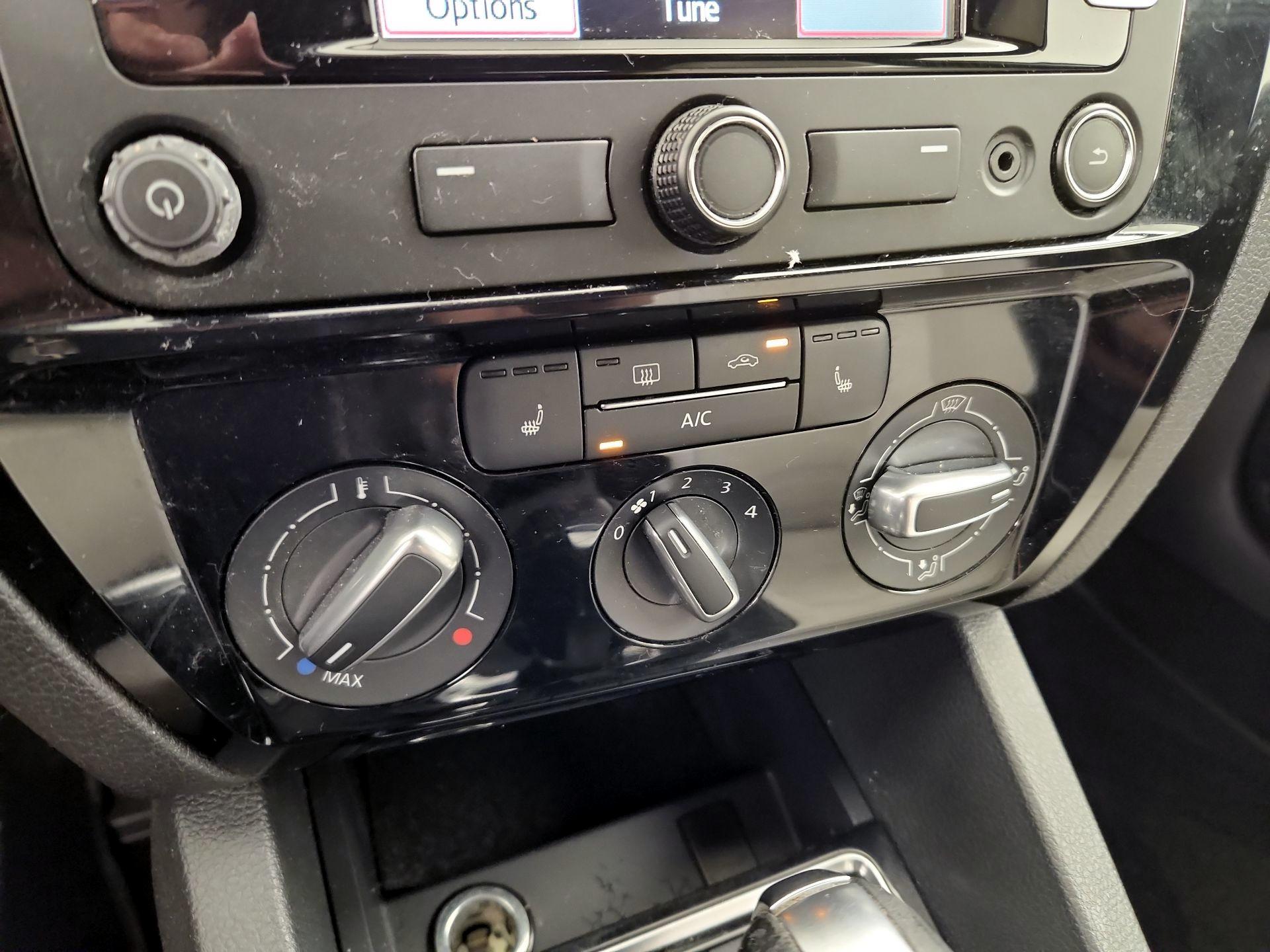 Thumbnail: 2015 Volkswagen Jetta - 17