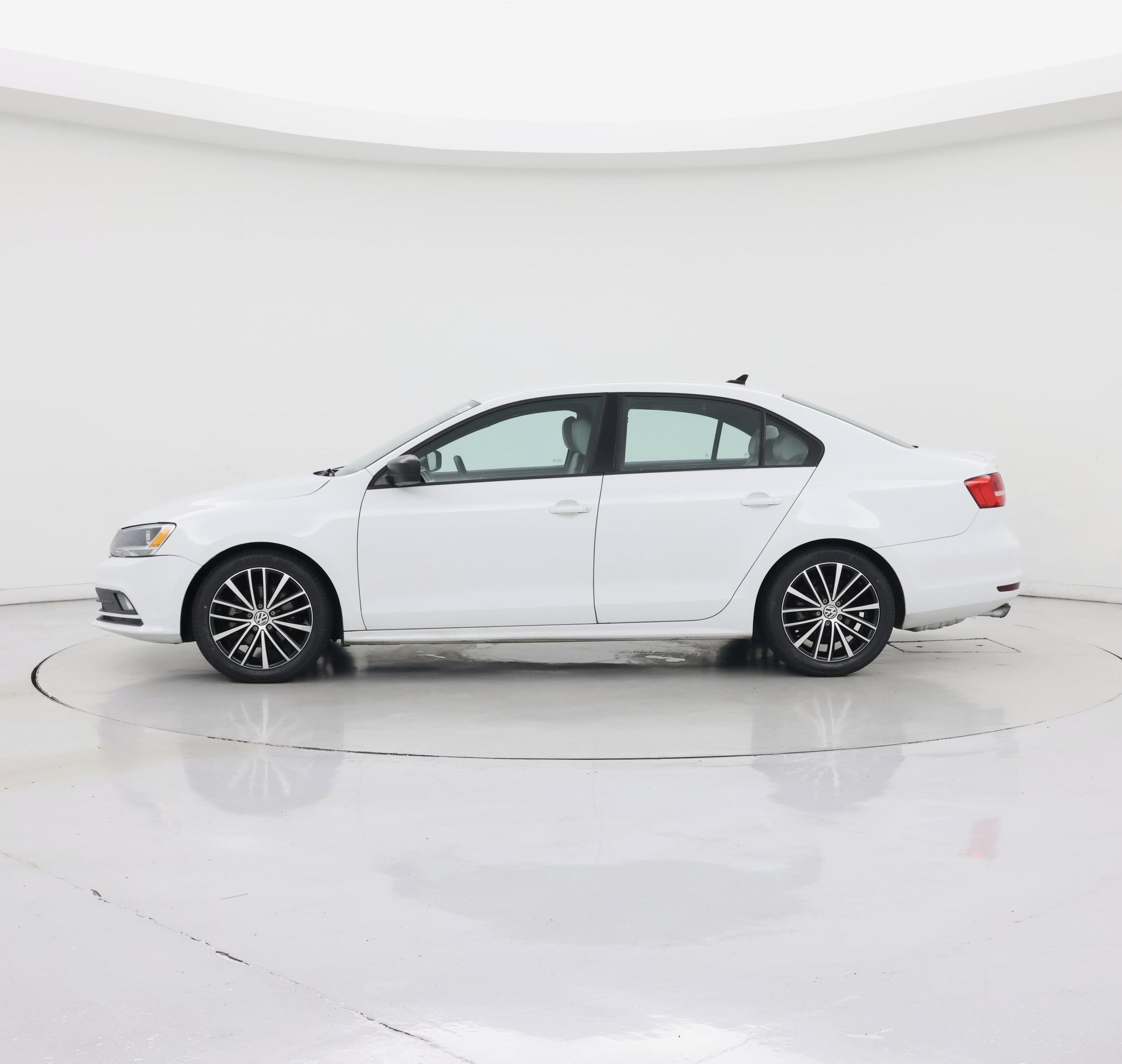 Thumbnail: 2015 Volkswagen Jetta - 3