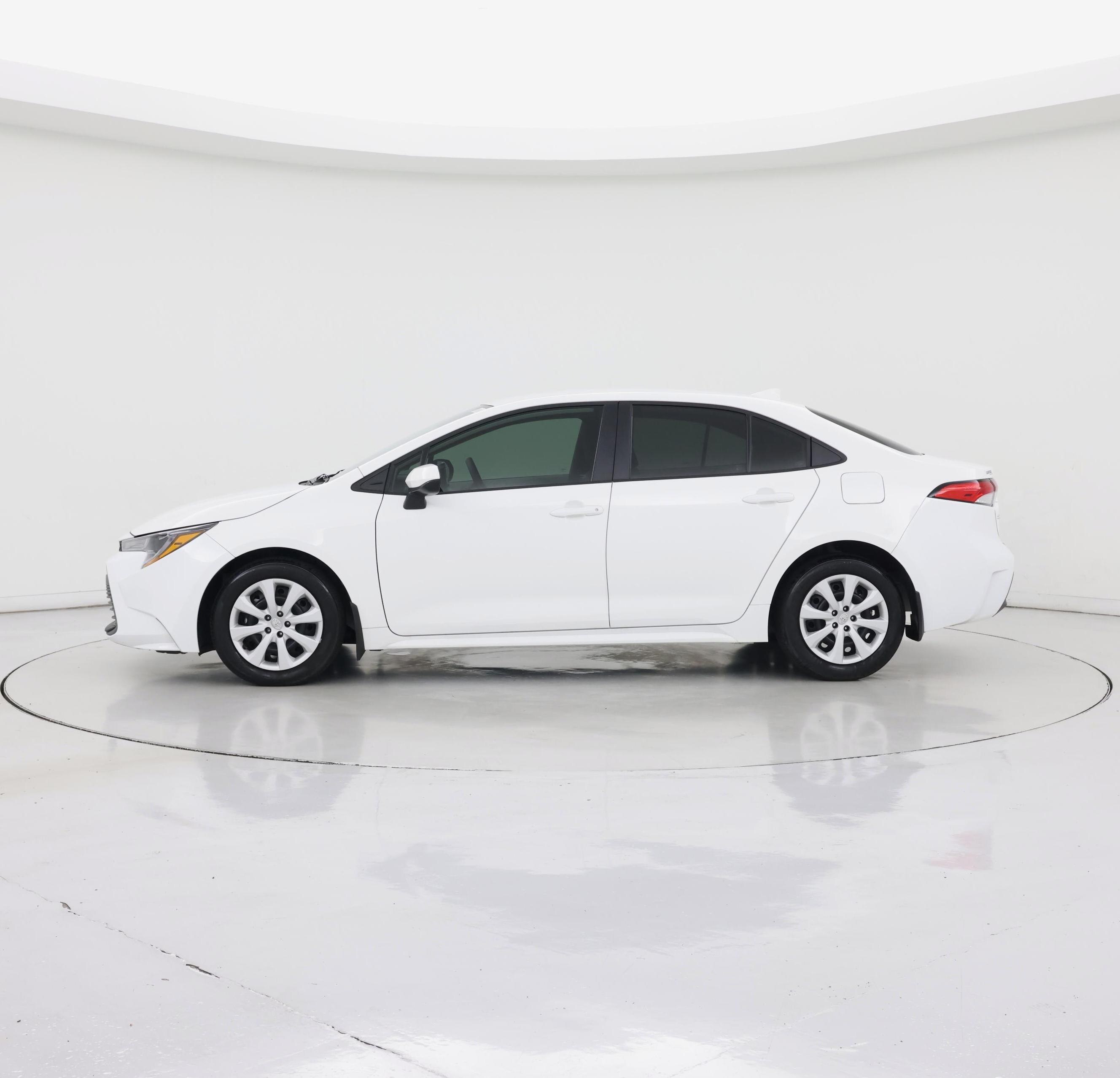 Thumbnail: 2024 Toyota Corolla - 3