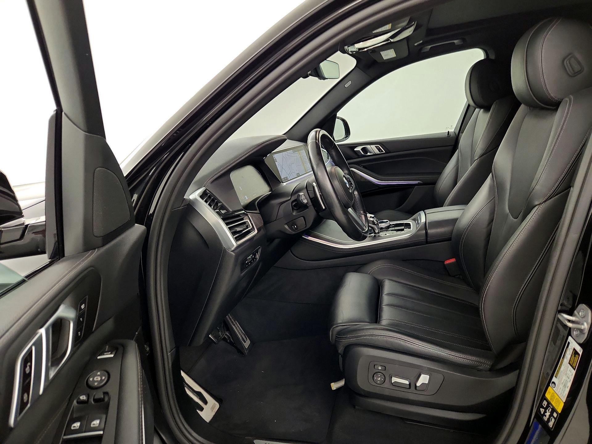 Thumbnail: 2022 BMW X5 - 11