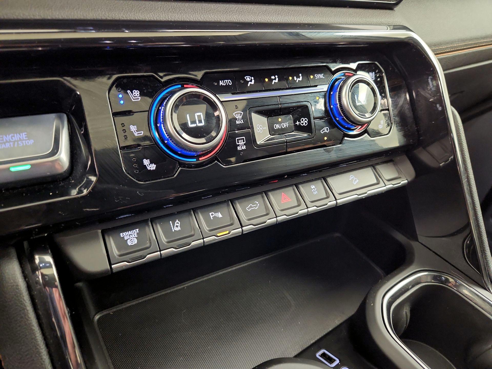 Thumbnail: 2024 GMC Sierra 2500 - 17