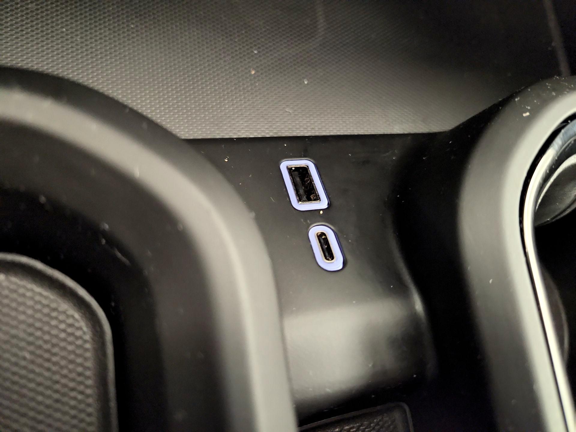 Thumbnail: 2024 GMC Sierra 2500 - 19