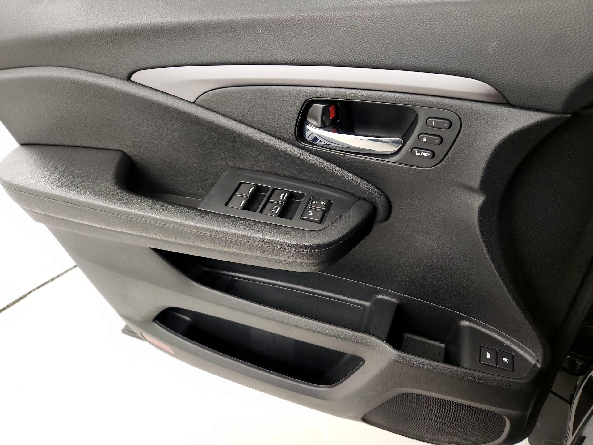 Thumbnail: 2021 Honda Pilot - 12