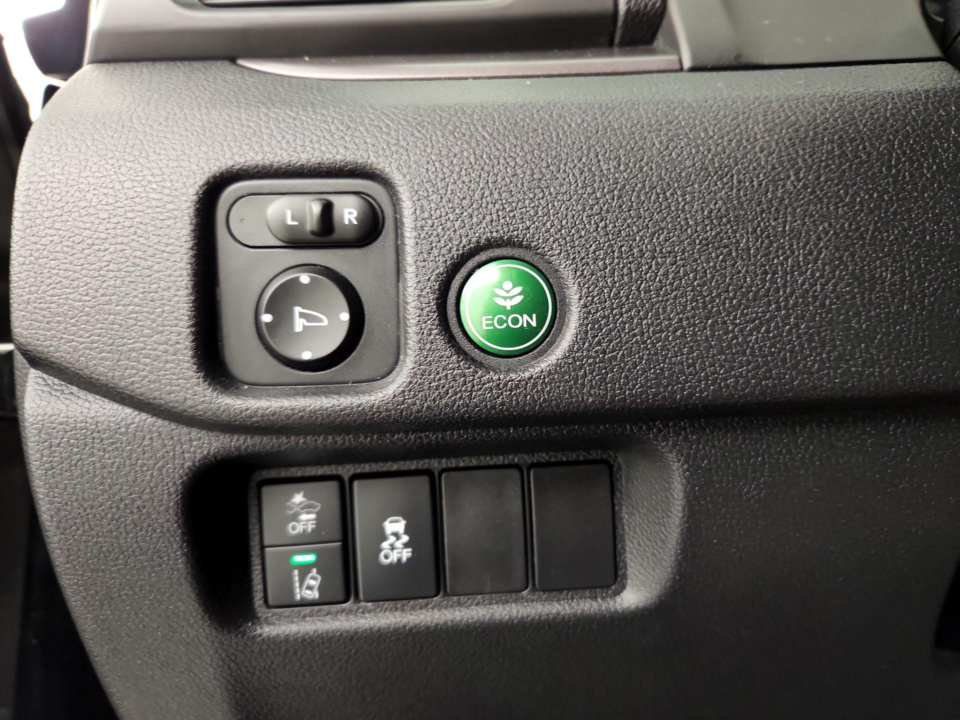 Thumbnail: 2021 Honda Pilot - 13