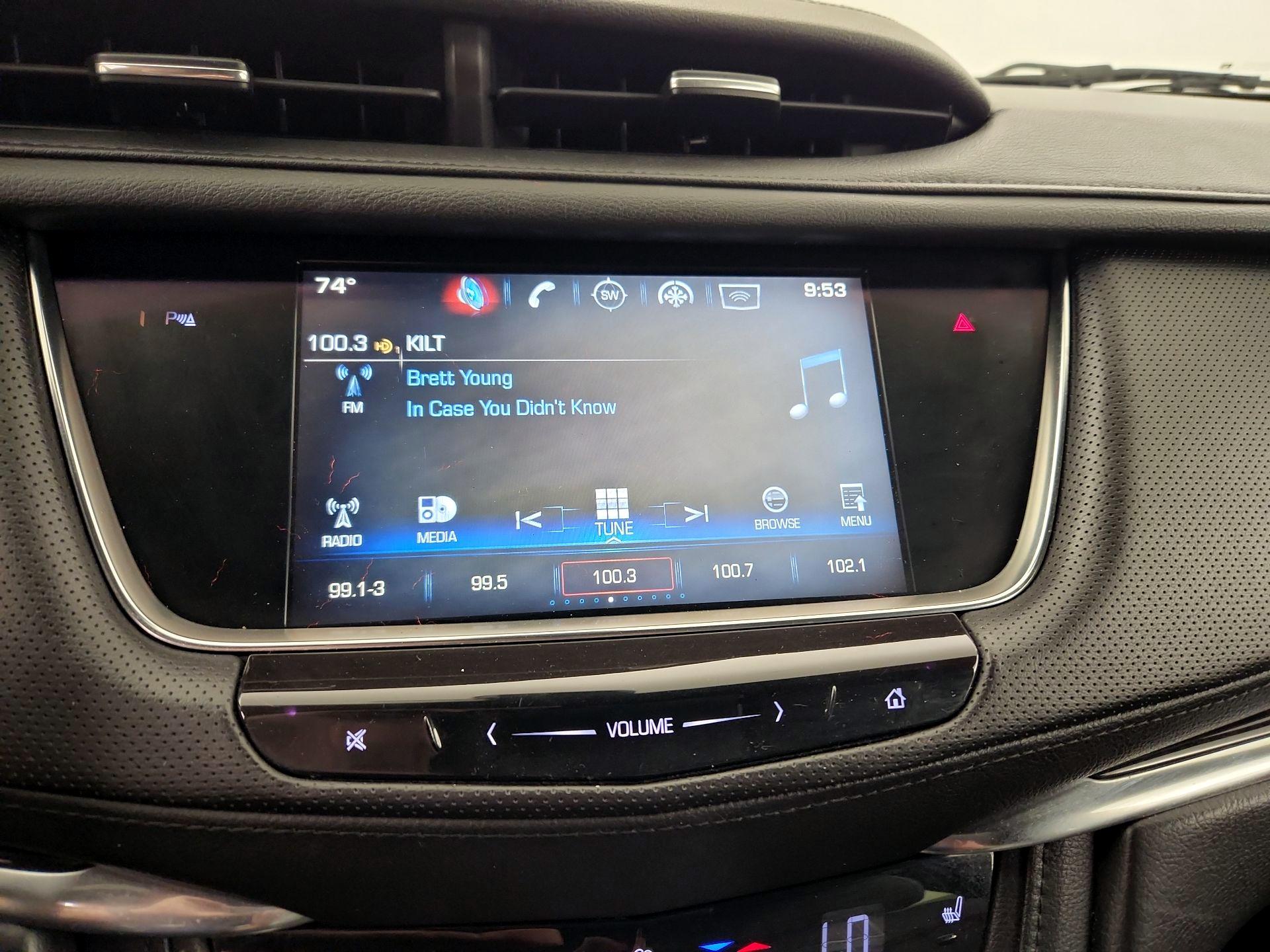 Thumbnail: 2017 Cadillac XT5 - 16