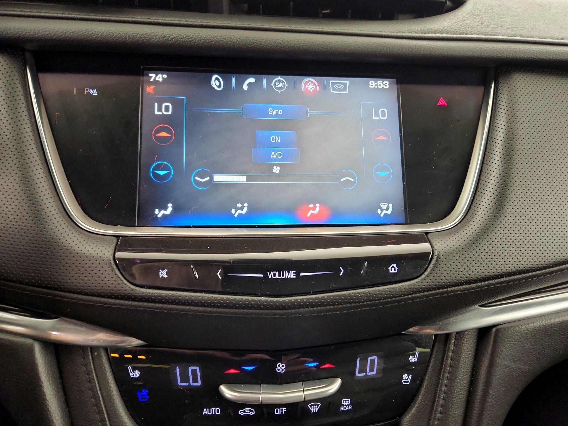 Thumbnail: 2017 Cadillac XT5 - 17