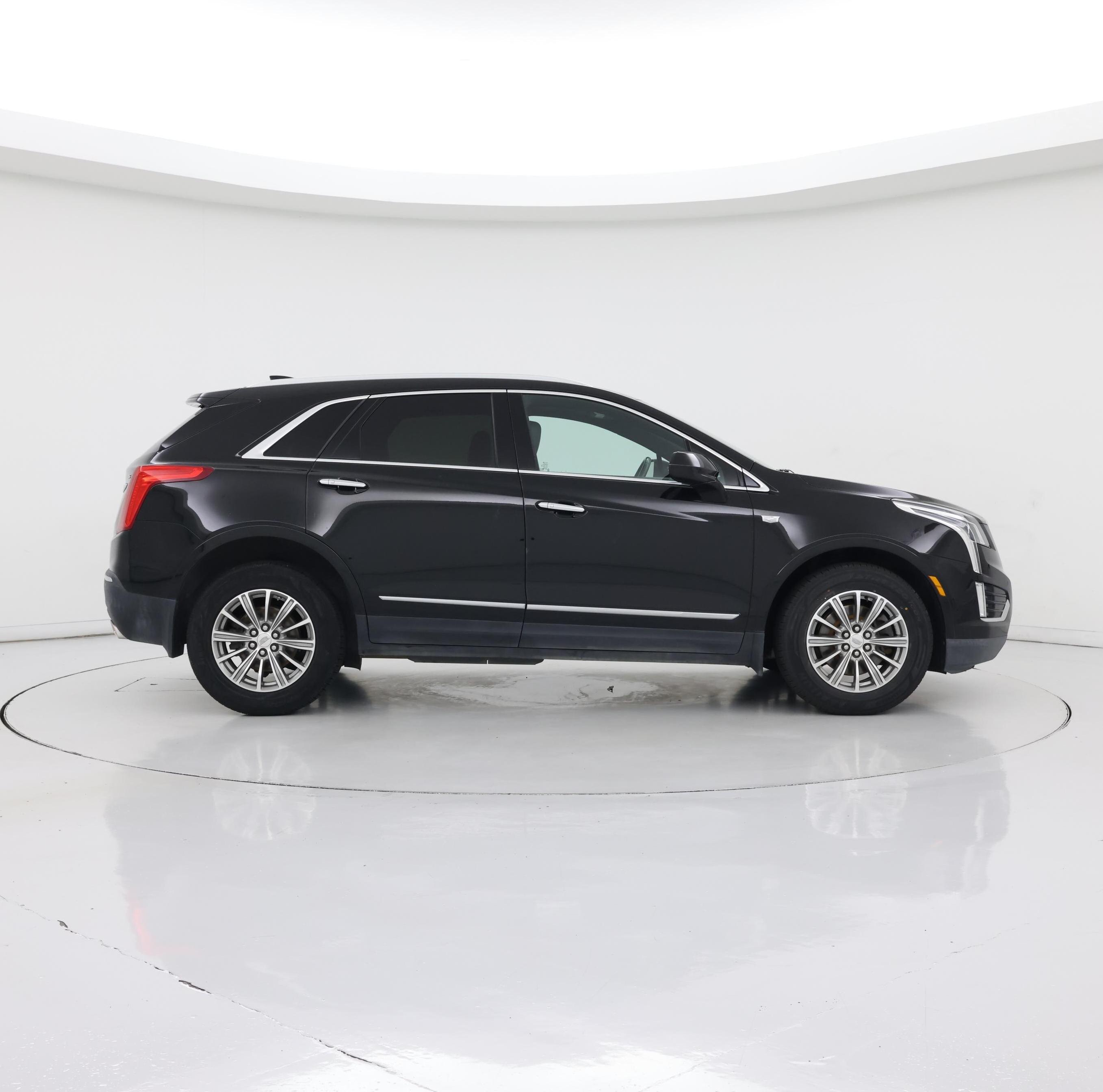 Thumbnail: 2017 Cadillac XT5 - 7
