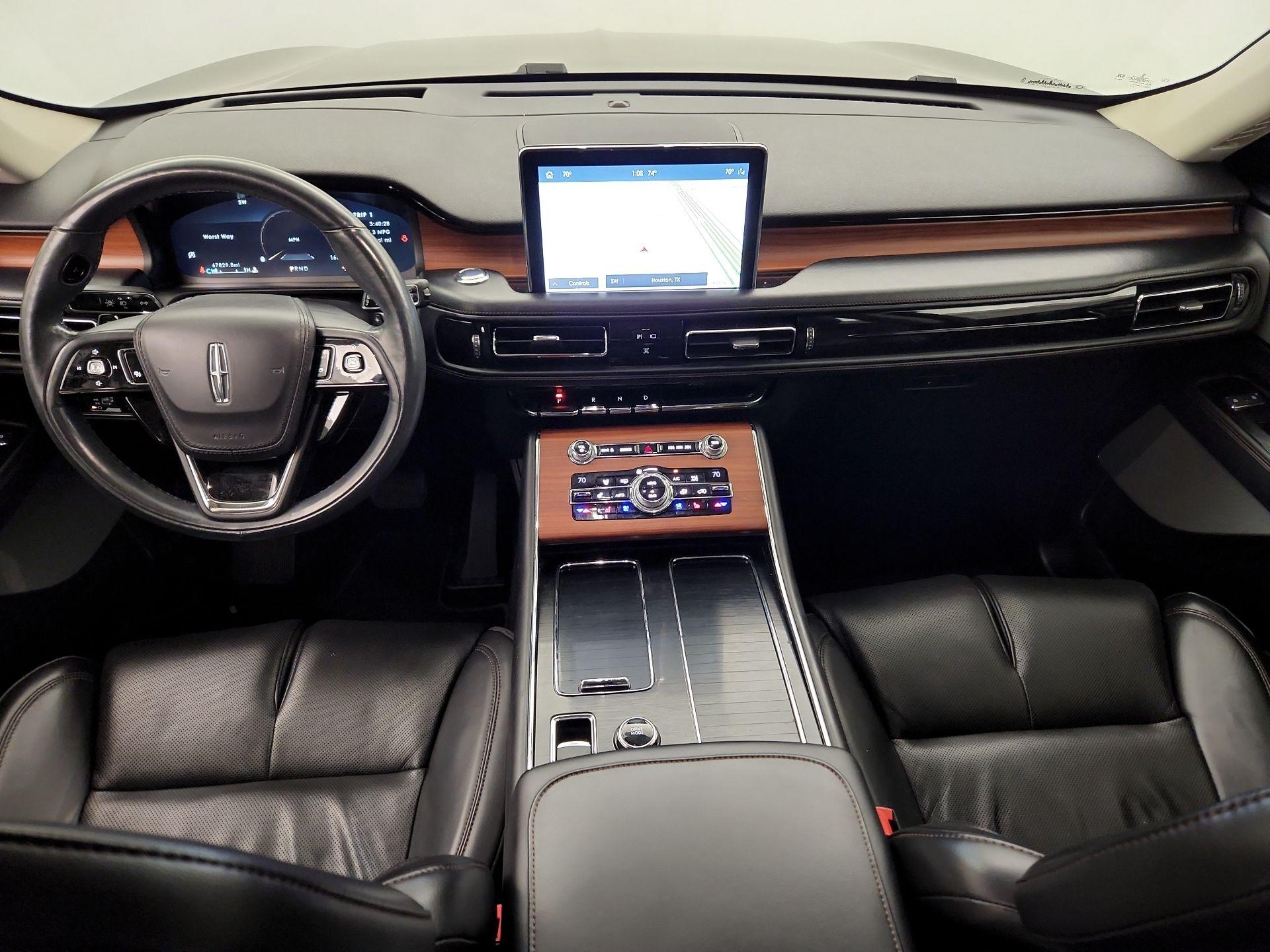 Thumbnail: 2020 Lincoln Aviator - 9