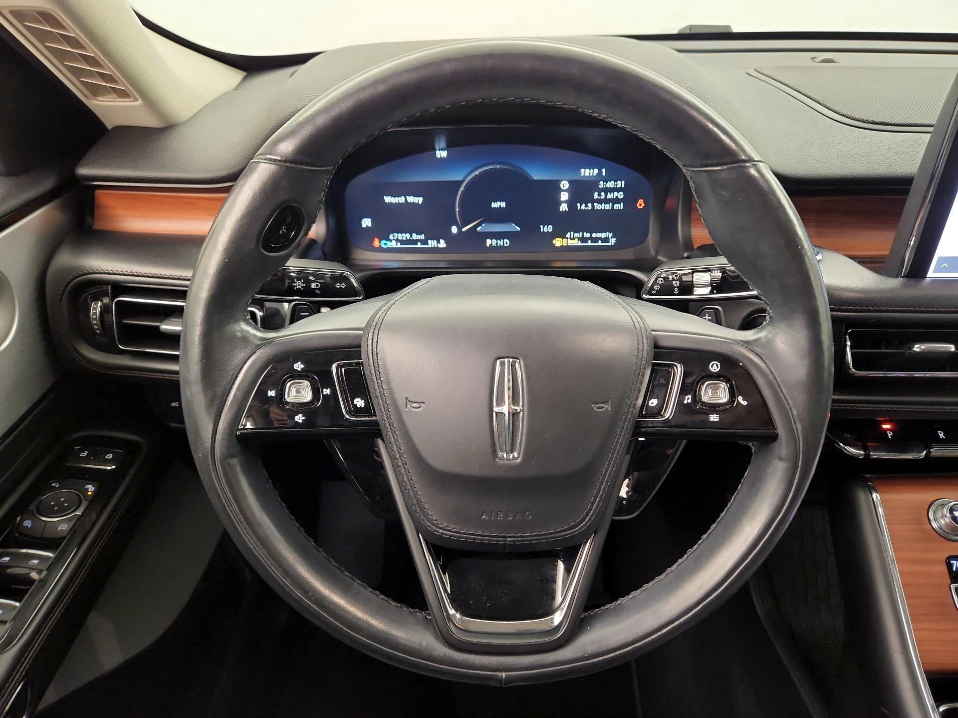 Thumbnail: 2020 Lincoln Aviator - 10