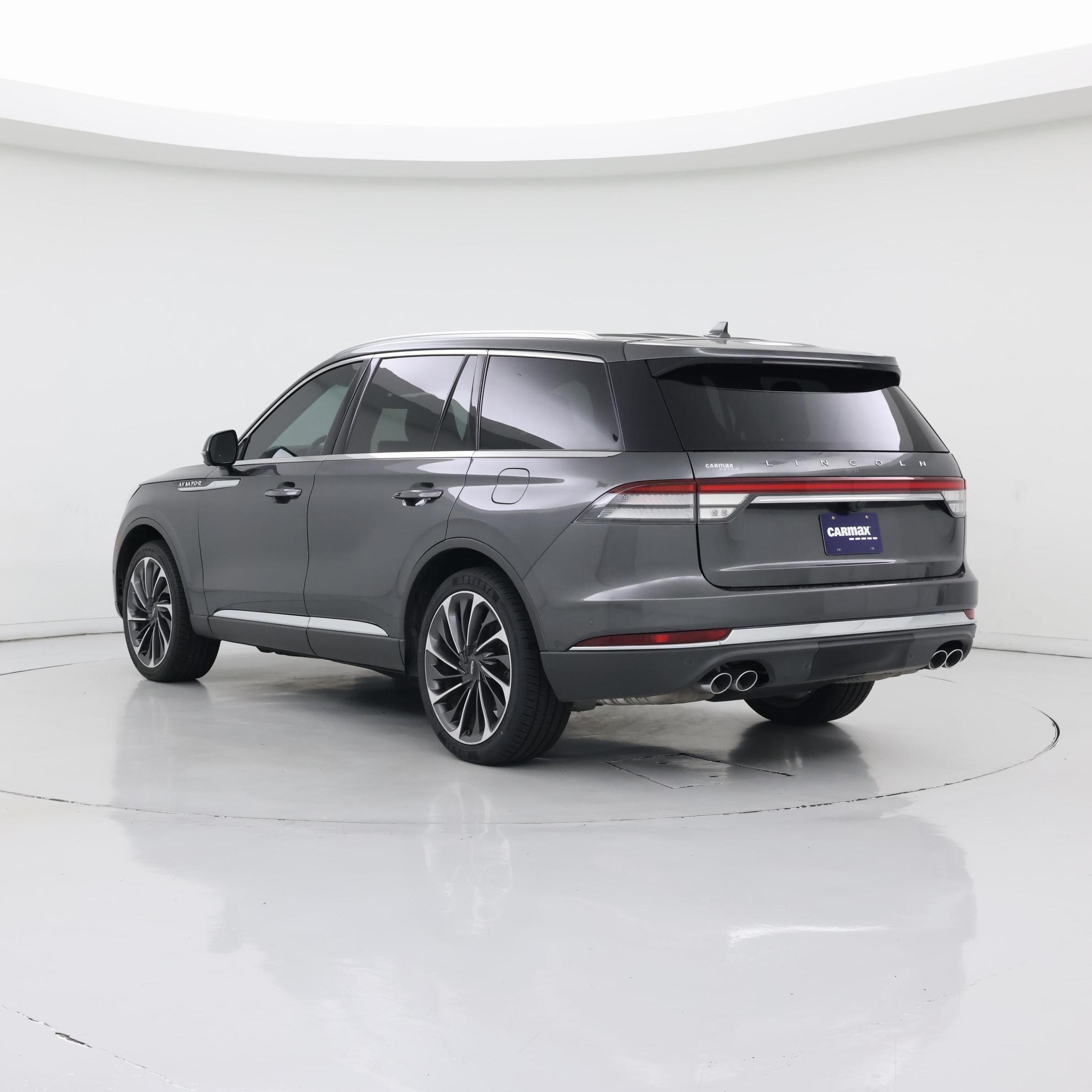 Thumbnail: 2020 Lincoln Aviator - 2