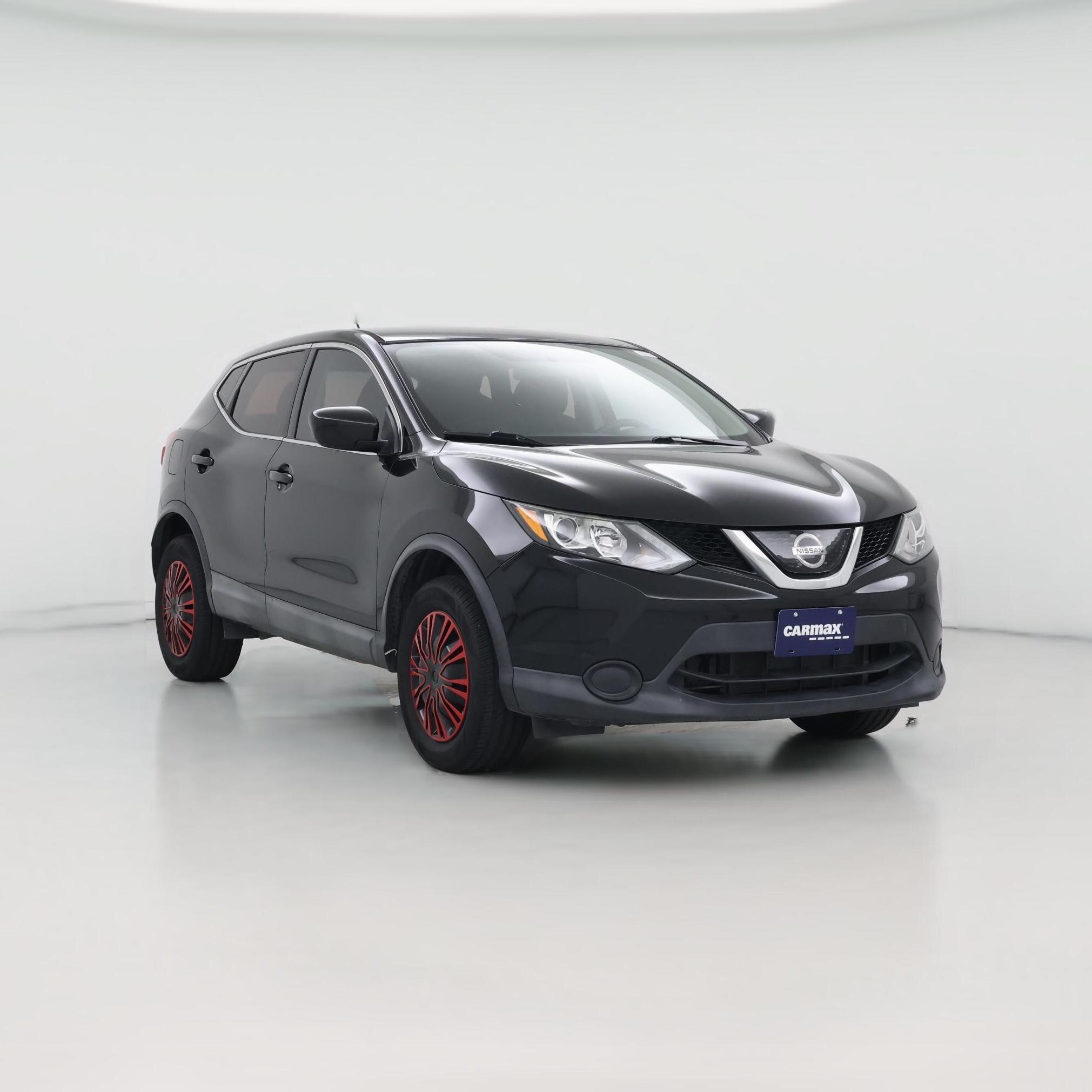 Thumbnail: 2019 Nissan Rogue Sport - 1
