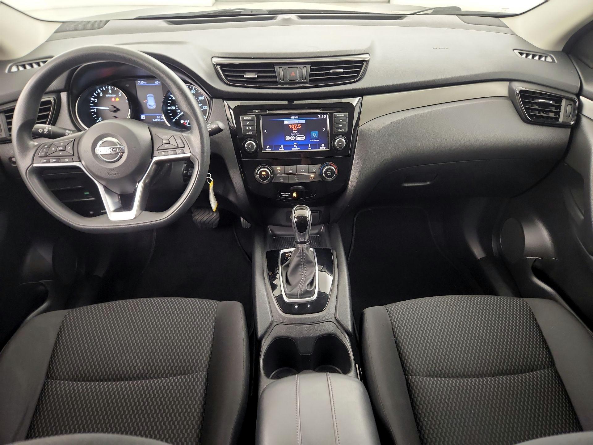 Thumbnail: 2019 Nissan Rogue Sport - 9