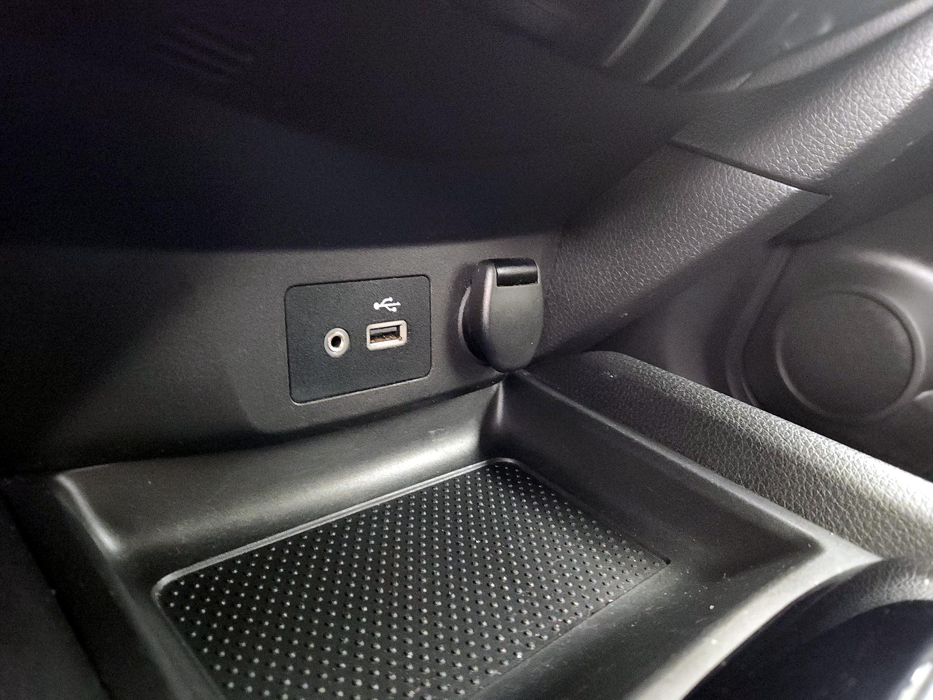 Thumbnail: 2019 Nissan Rogue Sport - 18