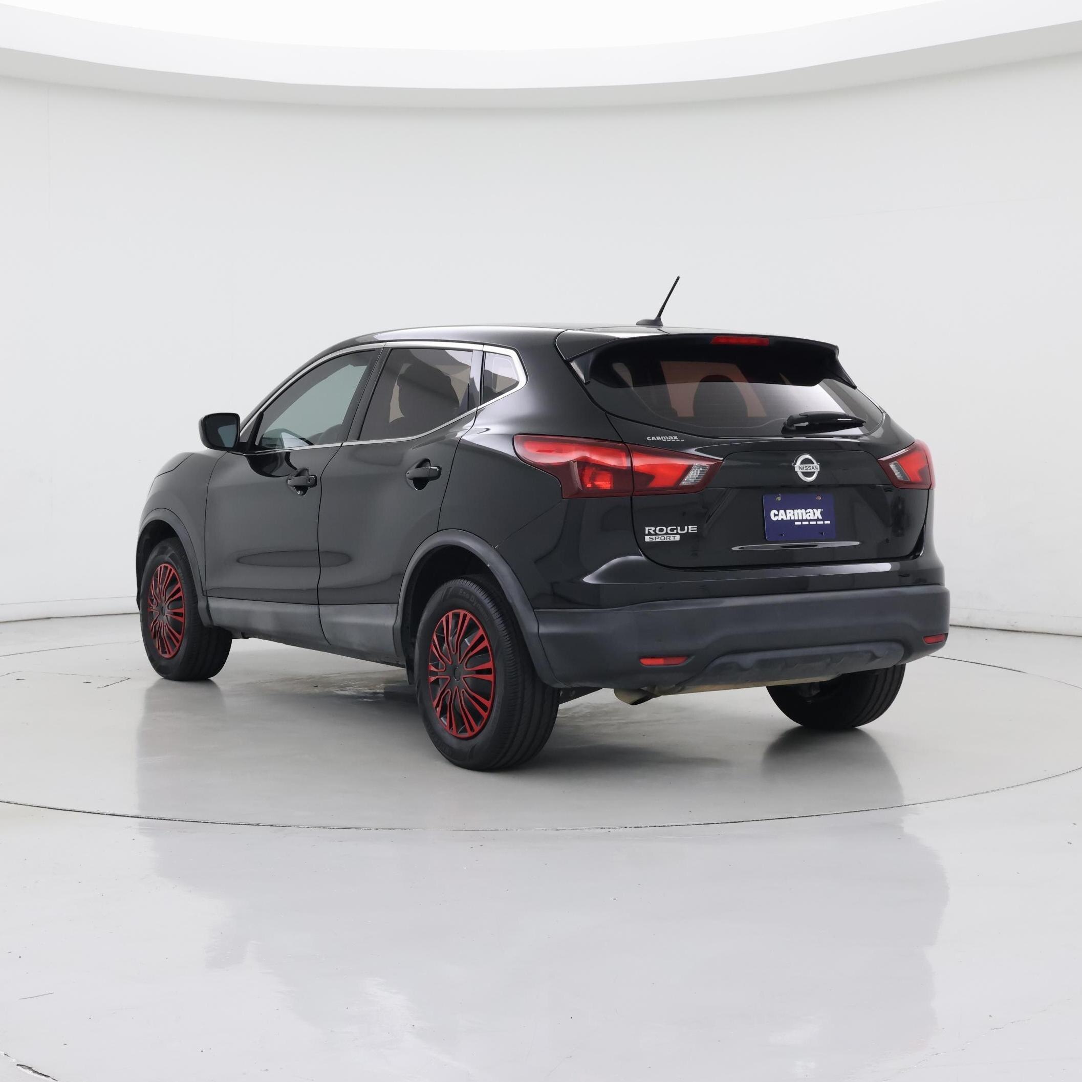 Thumbnail: 2019 Nissan Rogue Sport - 2