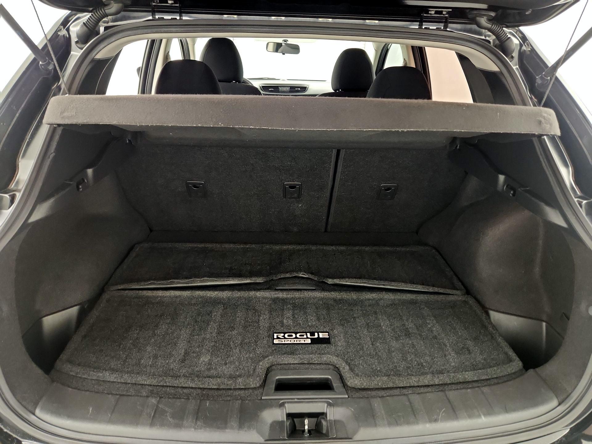 Thumbnail: 2019 Nissan Rogue Sport - 20