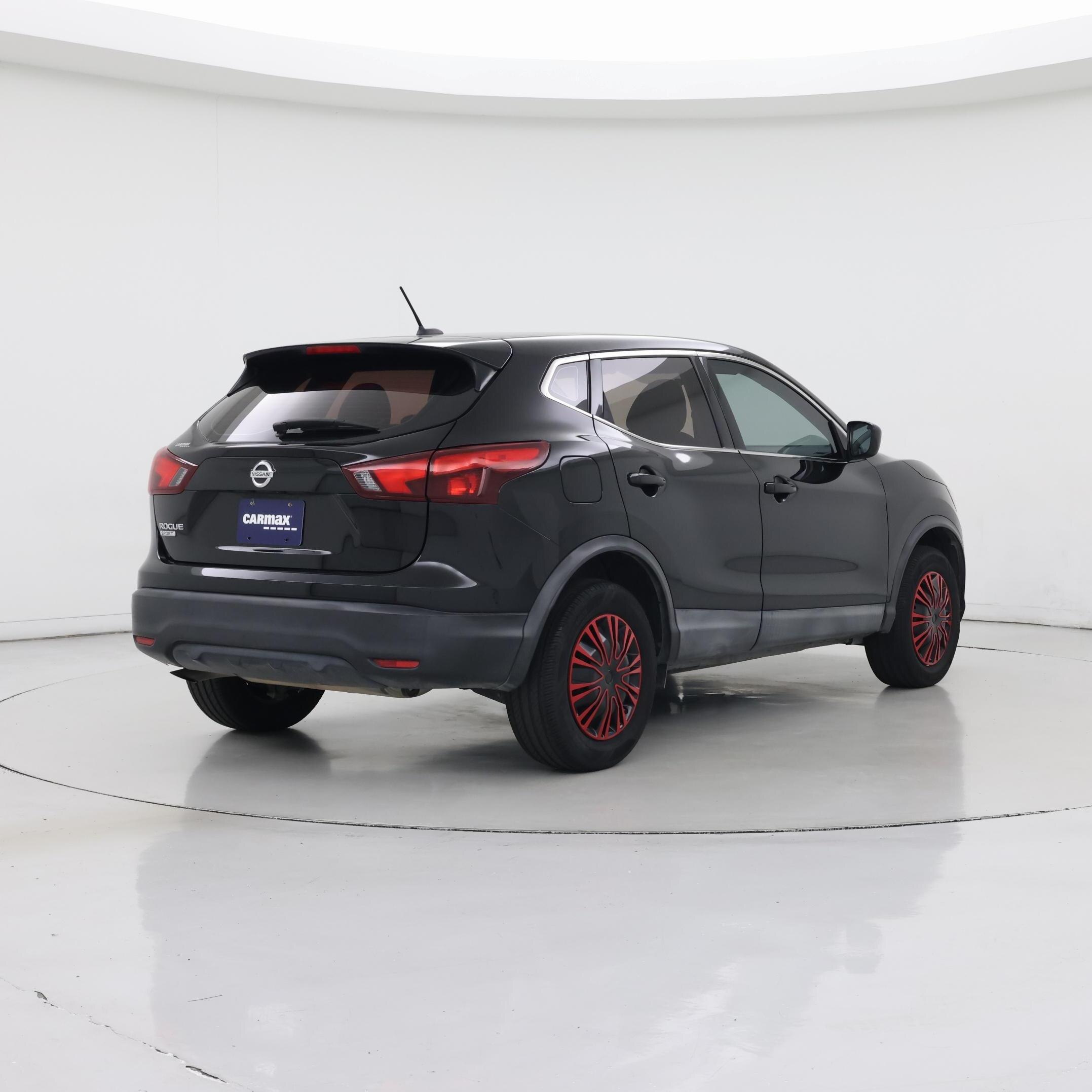 Thumbnail: 2019 Nissan Rogue Sport - 8