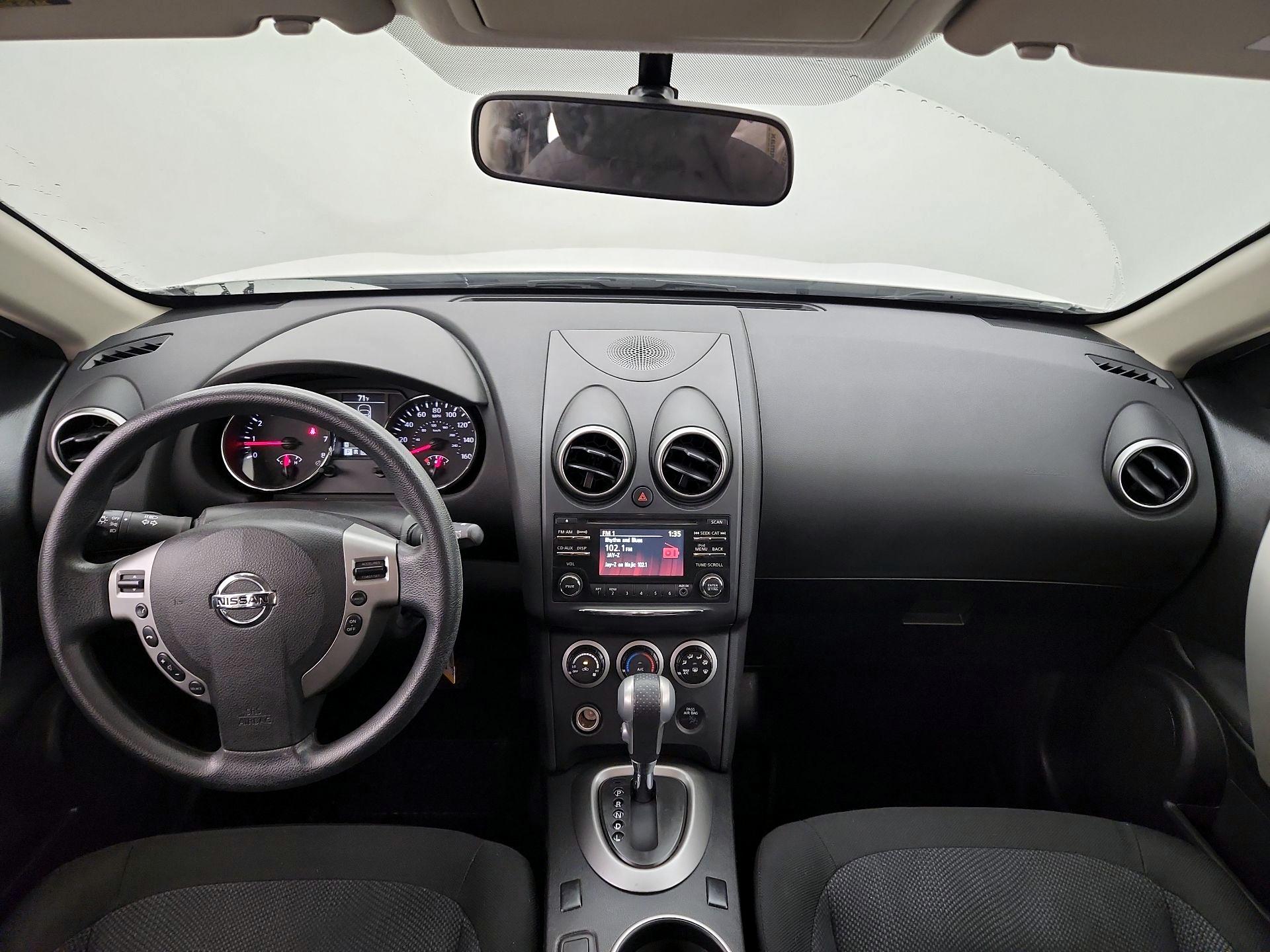 Thumbnail: 2015 Nissan Rogue - 9