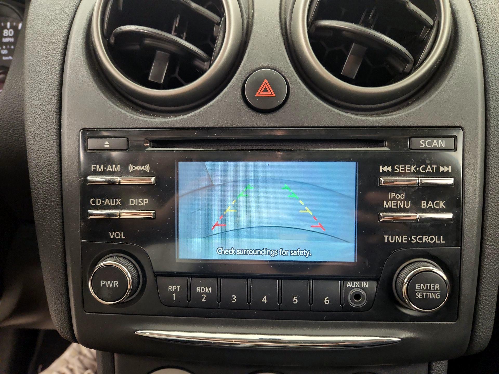 Thumbnail: 2015 Nissan Rogue - 14