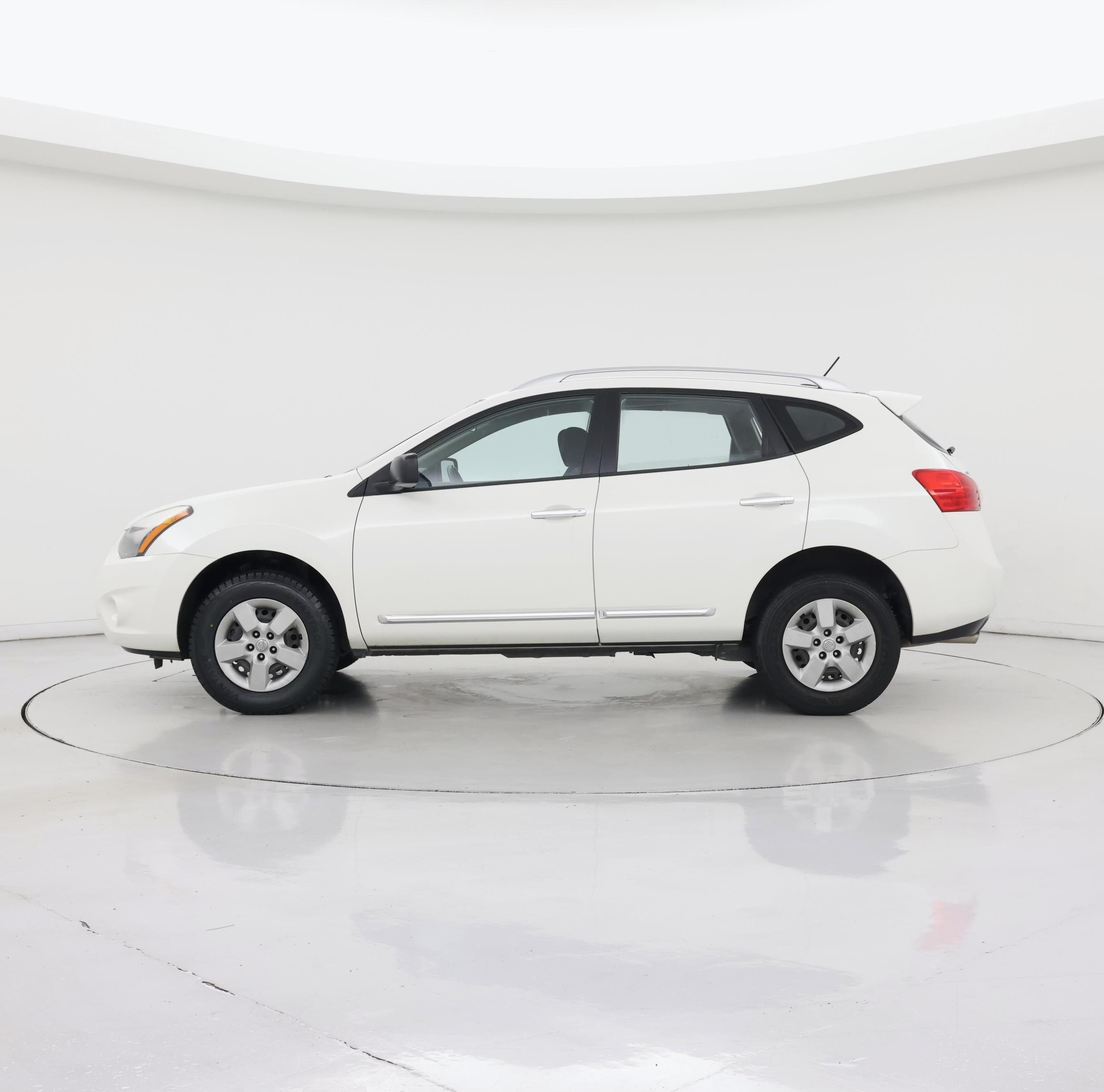 Thumbnail: 2015 Nissan Rogue - 3