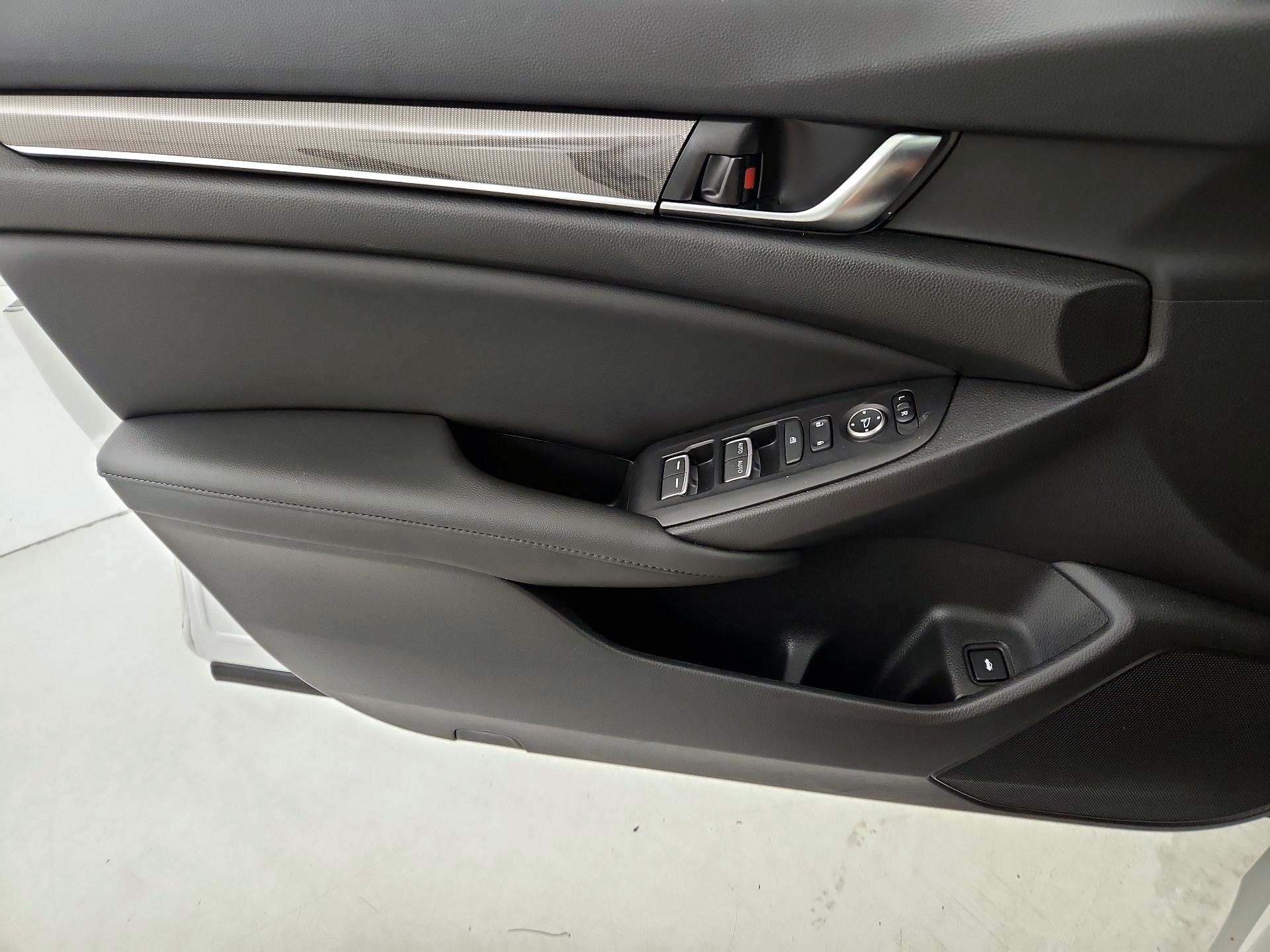 Thumbnail: 2021 Honda Accord - 12