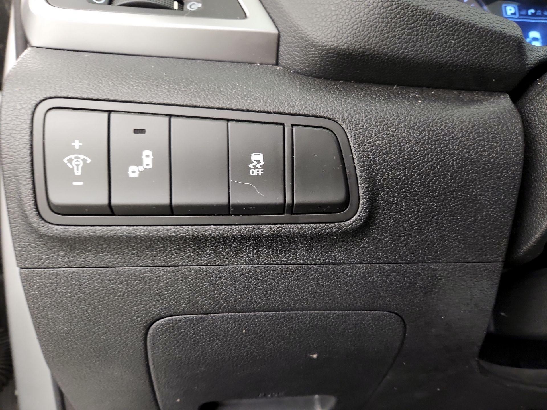 Thumbnail: 2018 Hyundai Tucson - 13