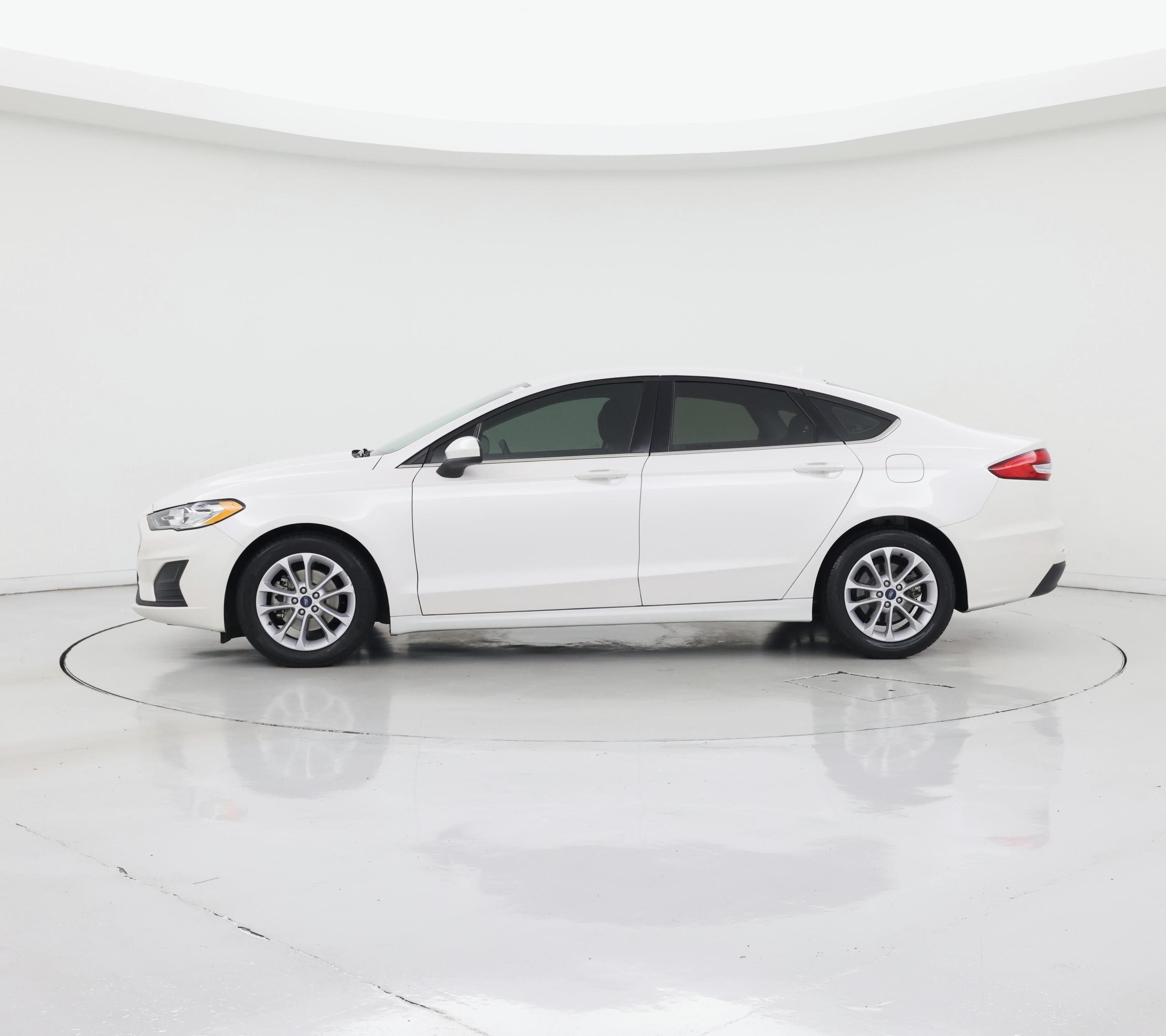 Thumbnail: 2020 Ford Fusion - 3