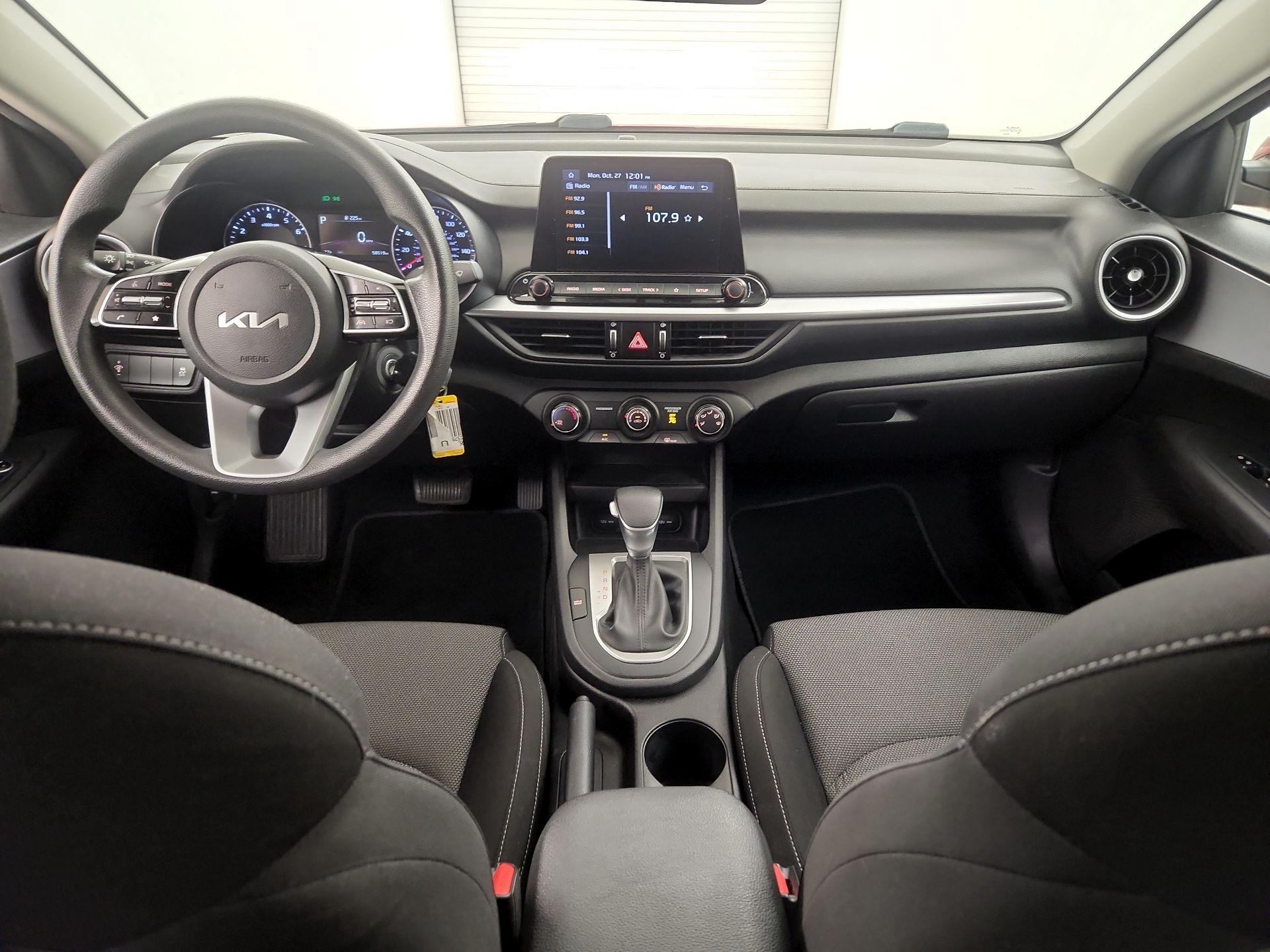 Thumbnail: 2022 Kia Forte - 9